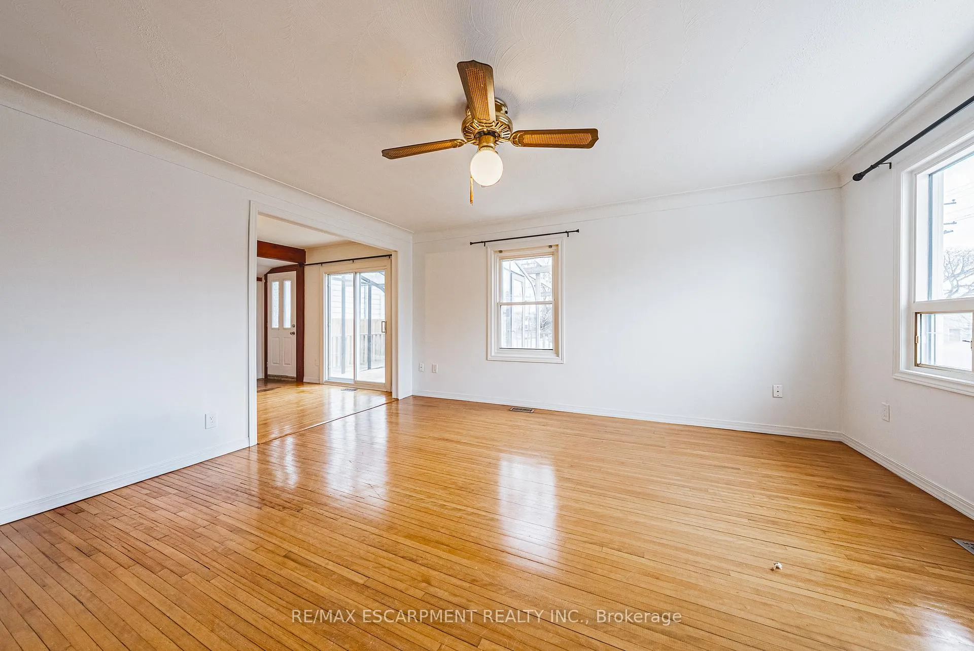 Photo 5 of 1124 Dunsmure Road, Hamilton, Normanhurst — HOMEH