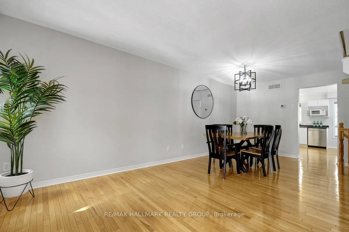 Photo 15 of 1 Rothbury Crescent, Ottawa, CFB Rockcliffe and Area — HOMEH