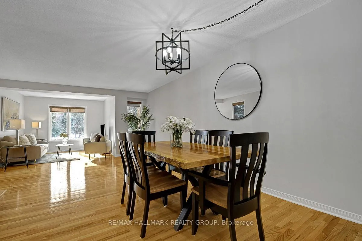 Photo 17 of 1 Rothbury Crescent, Ottawa, CFB Rockcliffe and Area — HOMEH