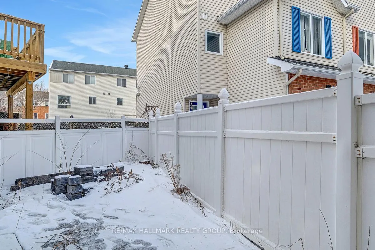 Photo 38 of 1 Rothbury Crescent, Ottawa, CFB Rockcliffe and Area — HOMEH