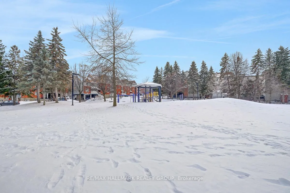 Photo 41 of 1 Rothbury Crescent, Ottawa, CFB Rockcliffe and Area — HOMEH