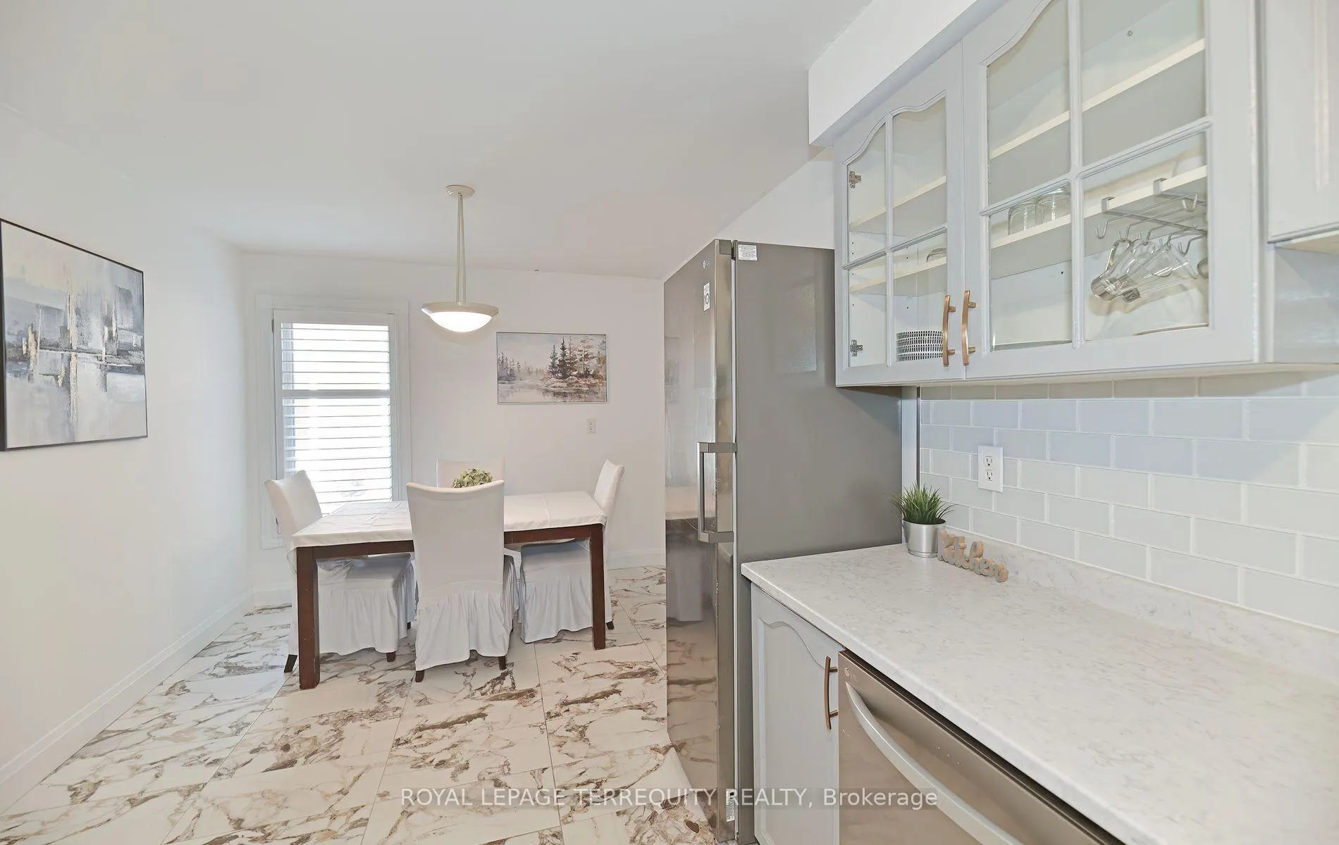 Photo 17 of 154 Pressed Brick Drive, Brampton, Brampton North — HOMEH