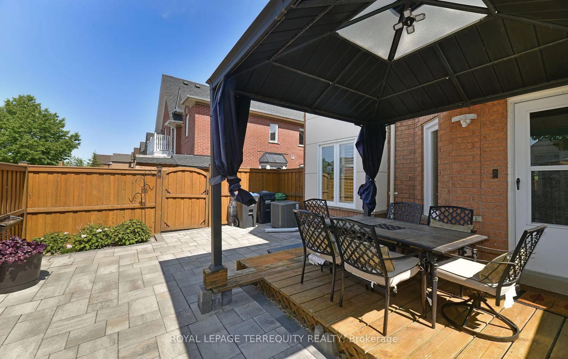 Photo 36 of 154 Pressed Brick Drive, Brampton, Brampton North — HOMEH