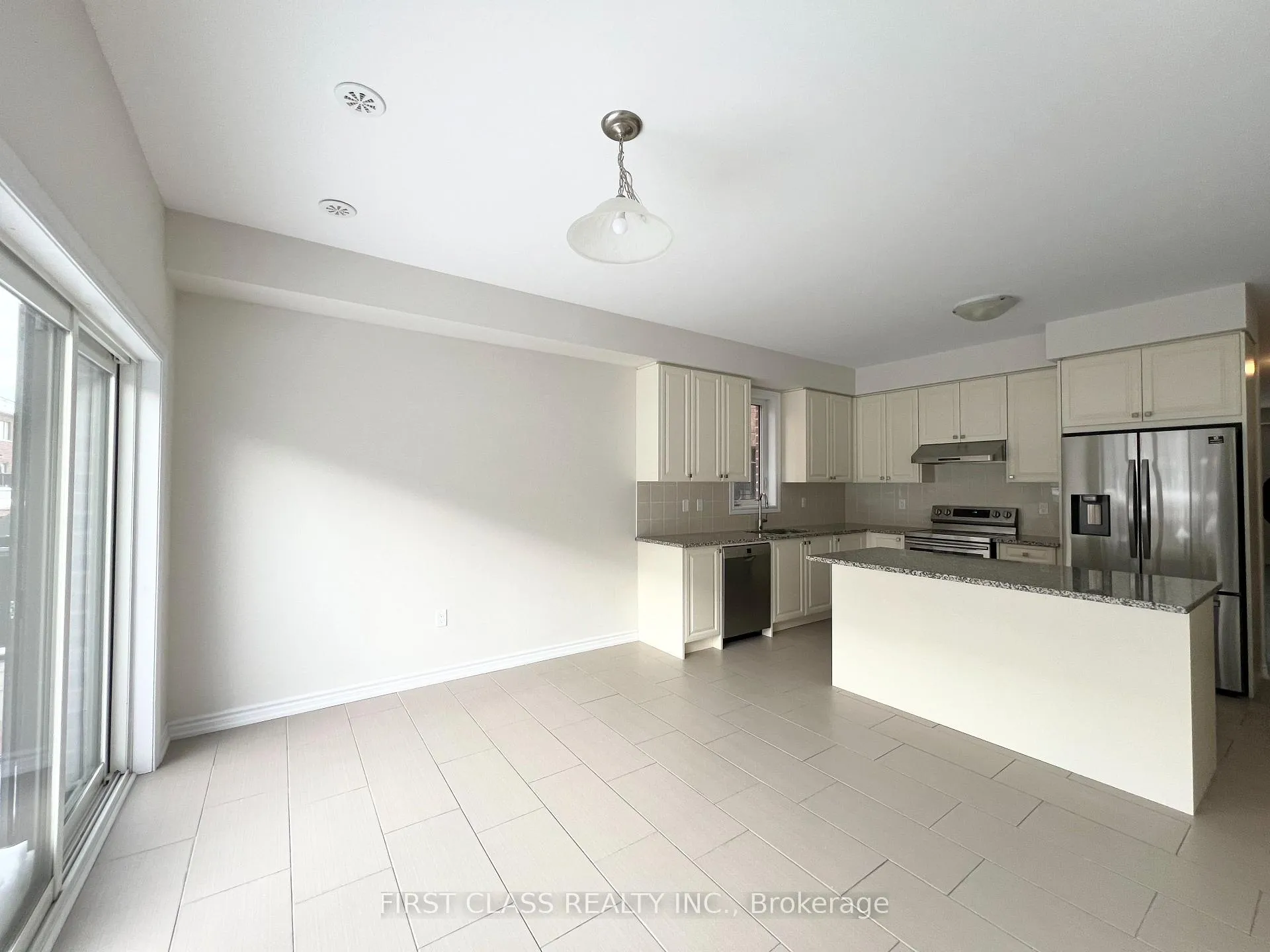 Photo 3 of 40 Mannar Drive, Markham, Victoria Square — HOMEH