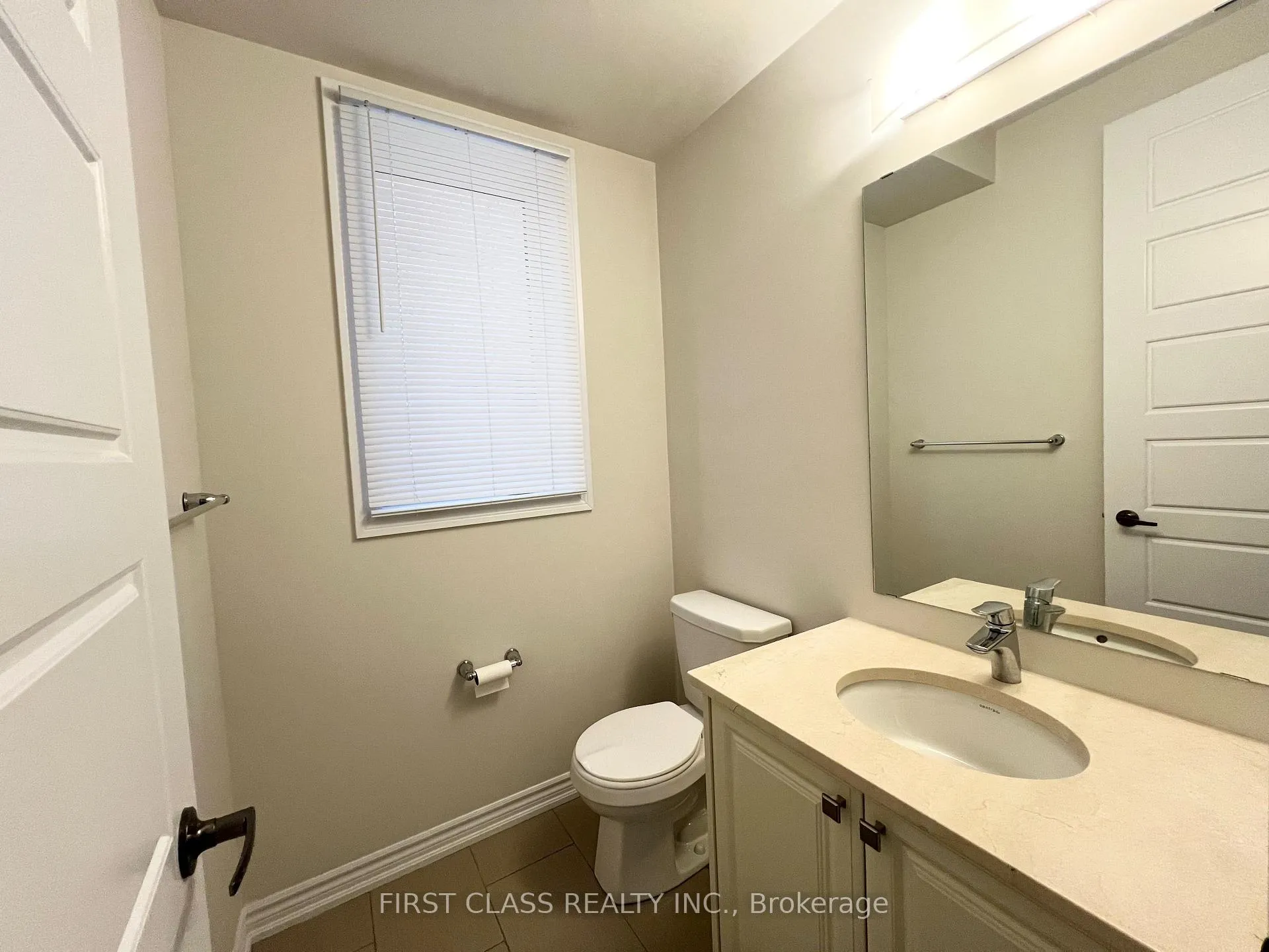 Photo 16 of 40 Mannar Drive, Markham, Victoria Square — HOMEH
