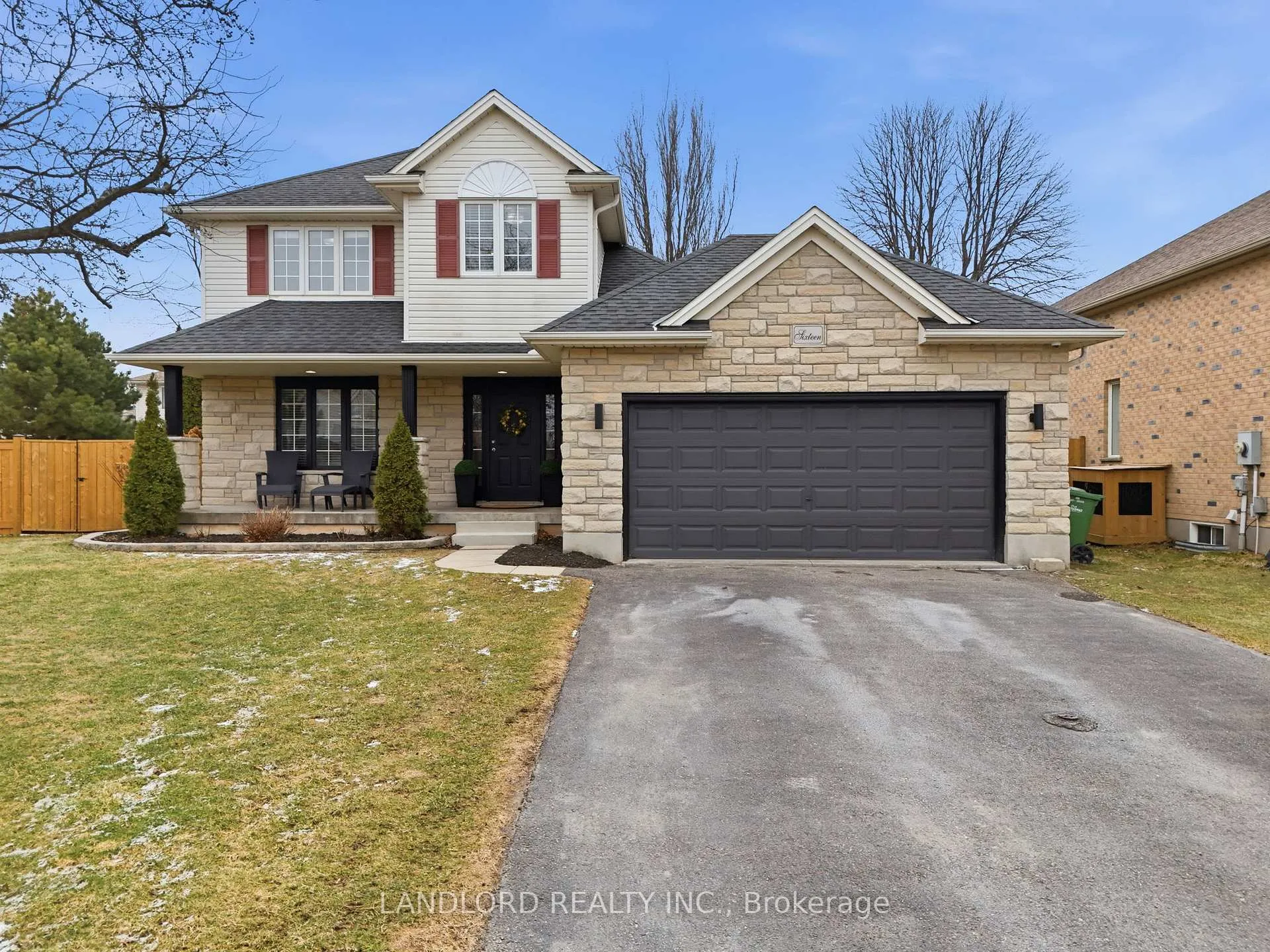 Photo 1 of 16 Windemere Place, St. Thomas — HOMEH