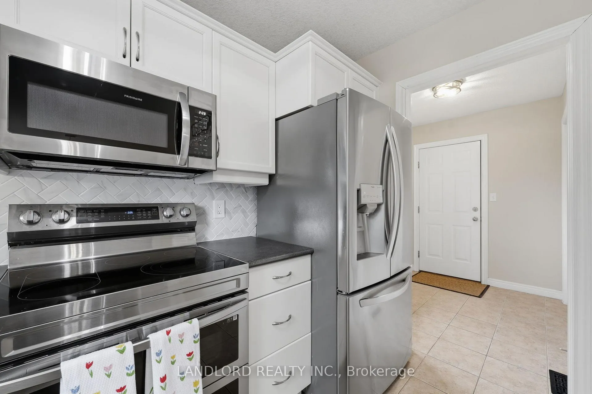 Photo 15 of 16 Windemere Place, St. Thomas — HOMEH