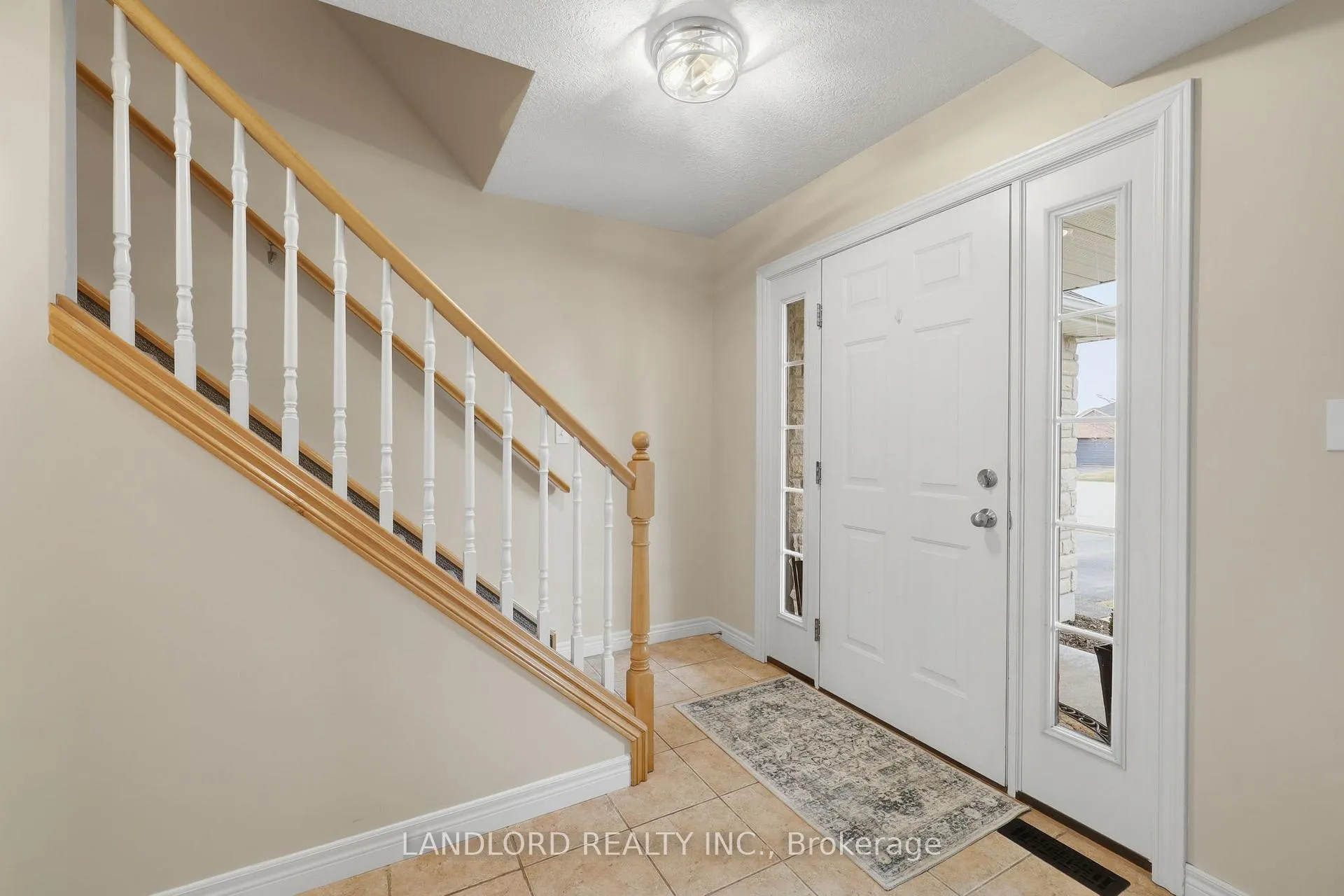 Photo 18 of 16 Windemere Place, St. Thomas — HOMEH