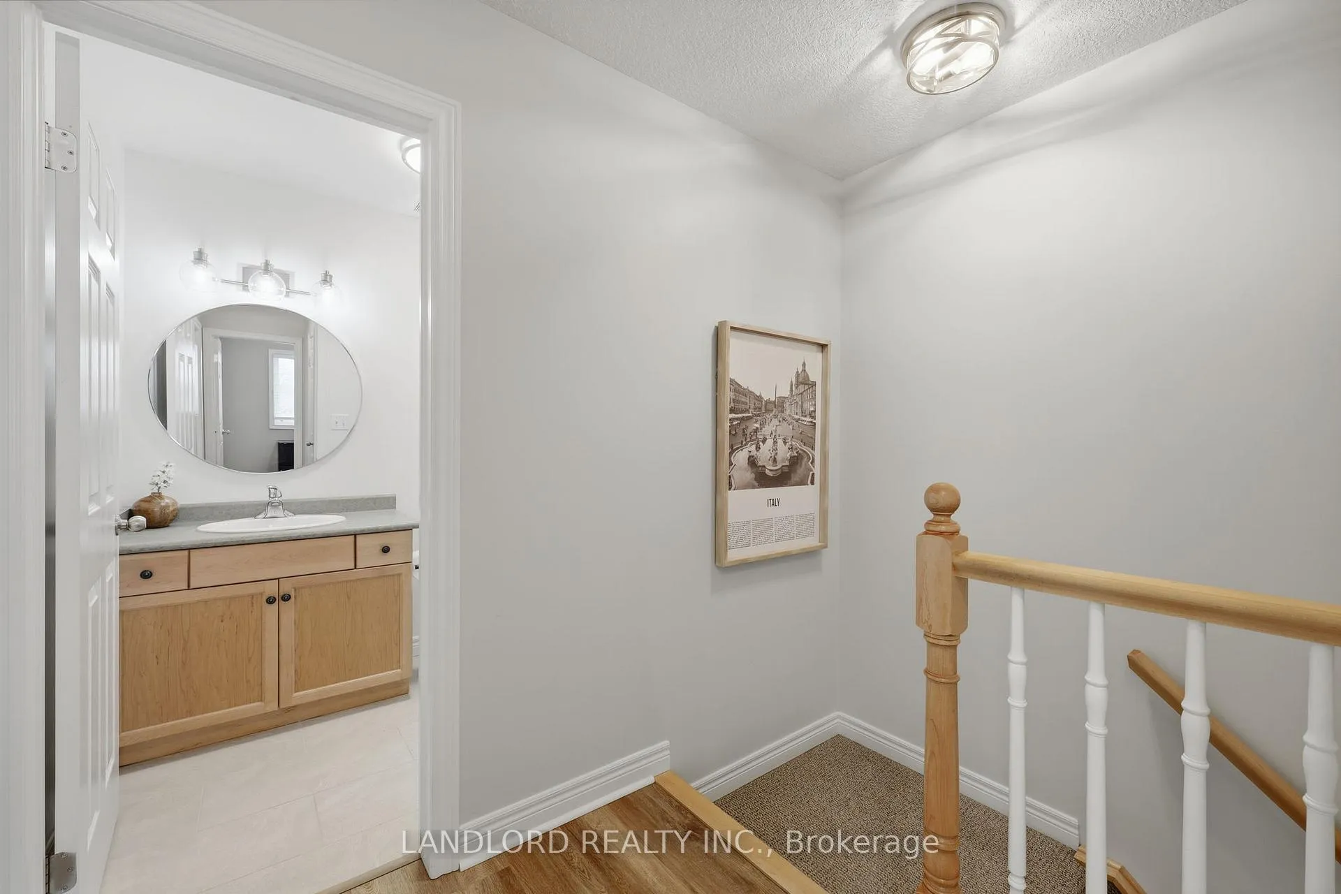 Photo 25 of 16 Windemere Place, St. Thomas — HOMEH