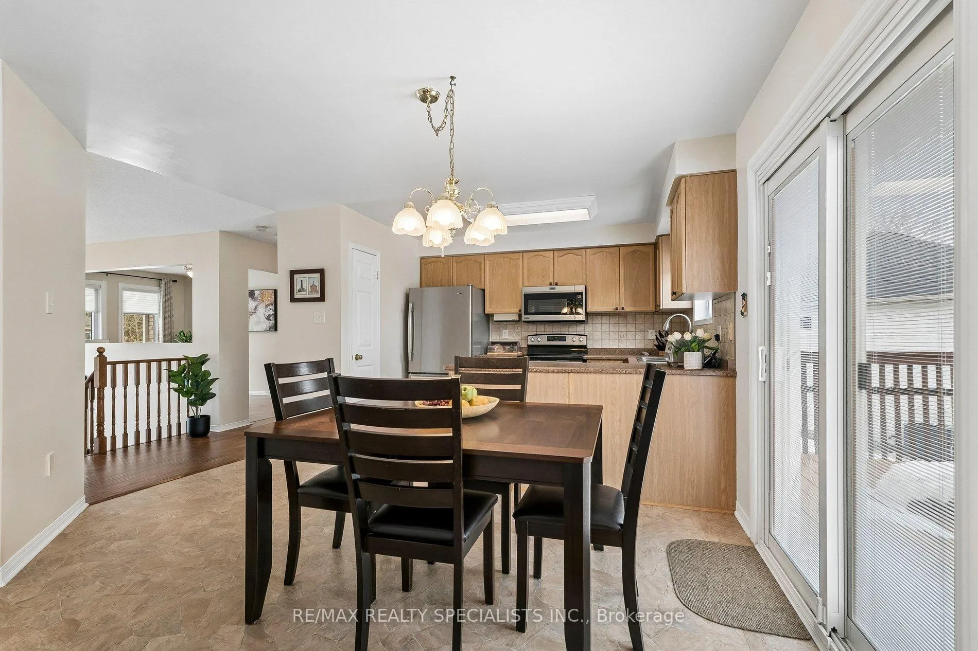 Photo 10 of 6 Silversands Crescent, Wasaga Beach — HOMEH