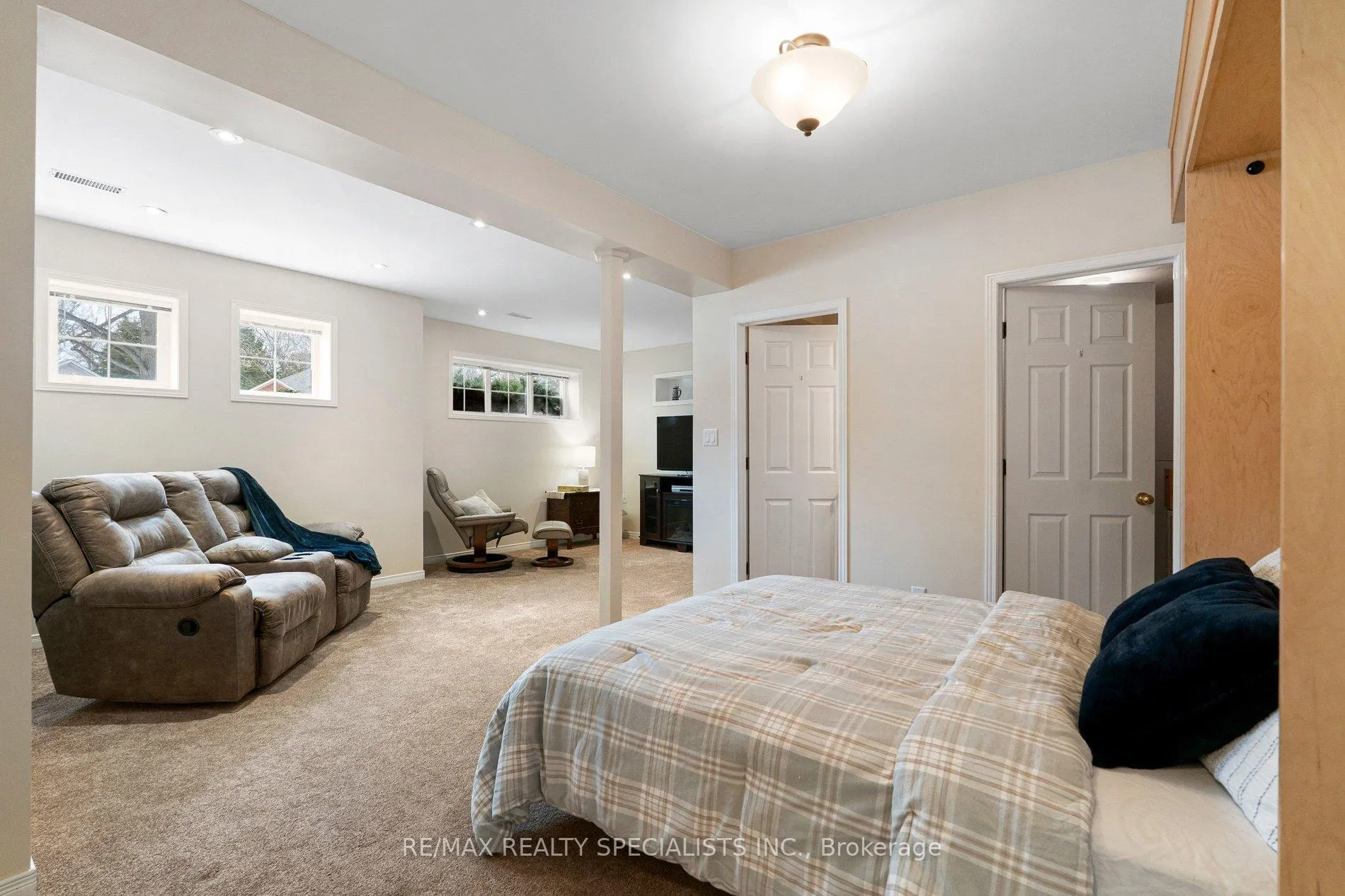 Photo 24 of 6 Silversands Crescent, Wasaga Beach — HOMEH