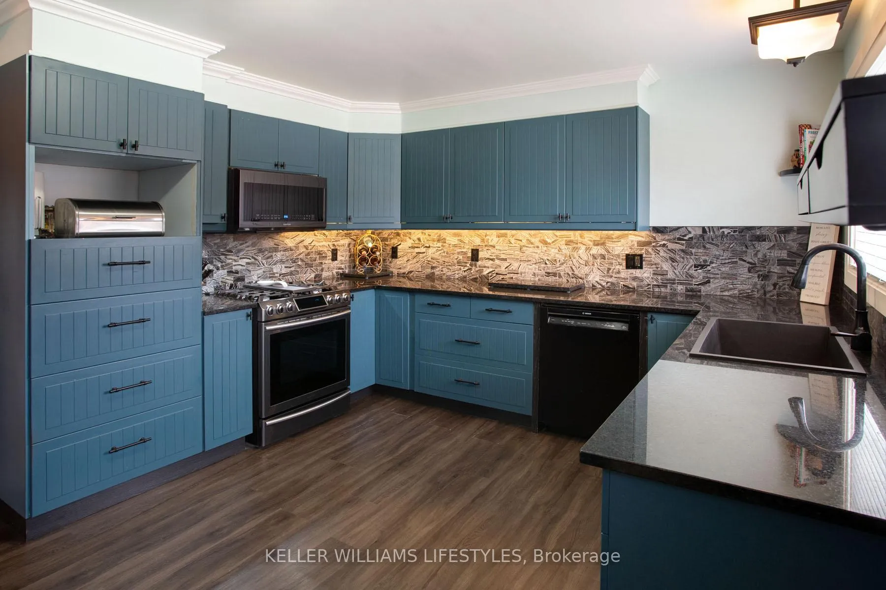 Photo 6 of 22 Charles Street, Thames Centre, Dorchester — HOMEH