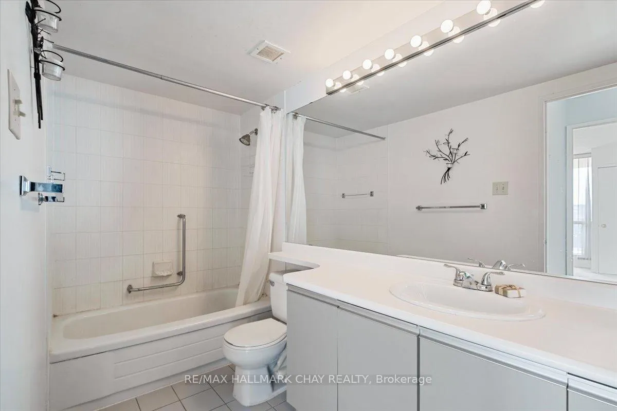 Photo 17 of Unit 607, 65 Ellen Street, Barrie, City Centre — HOMEH