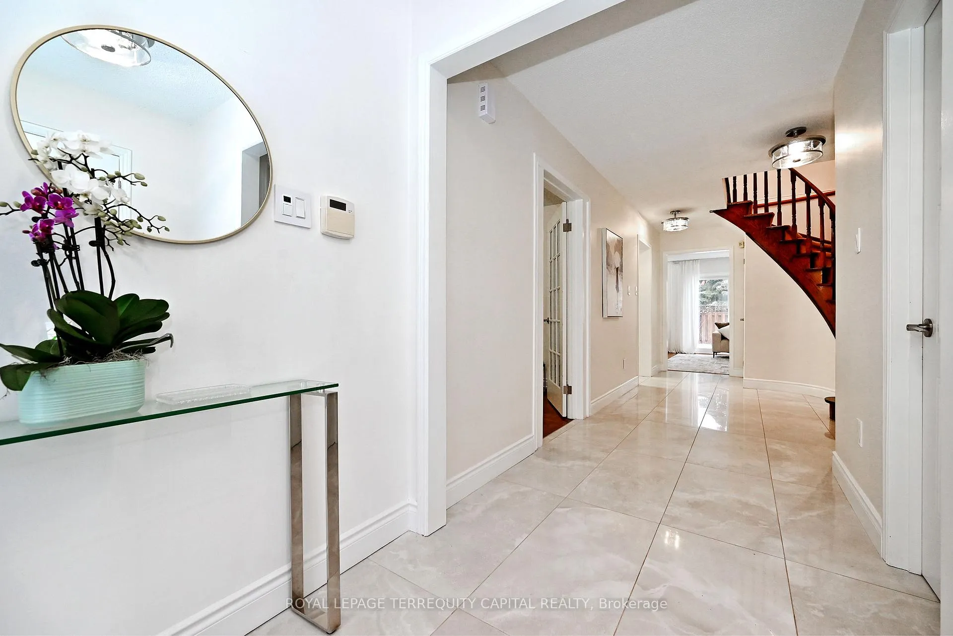 Photo 3 of 69 Wade Gate, Vaughan, Brownridge — HOMEH