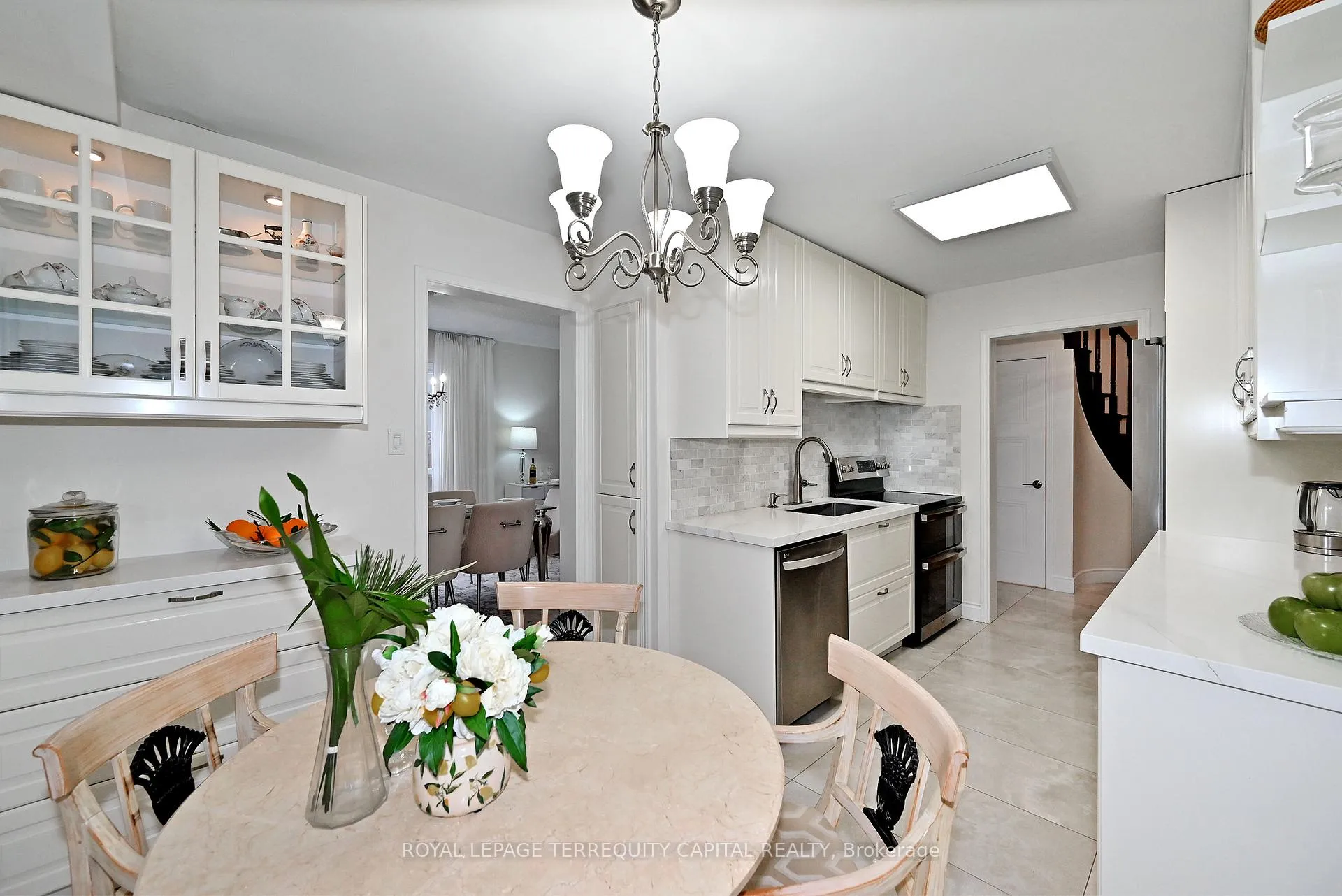 Photo 11 of 69 Wade Gate, Vaughan, Brownridge — HOMEH