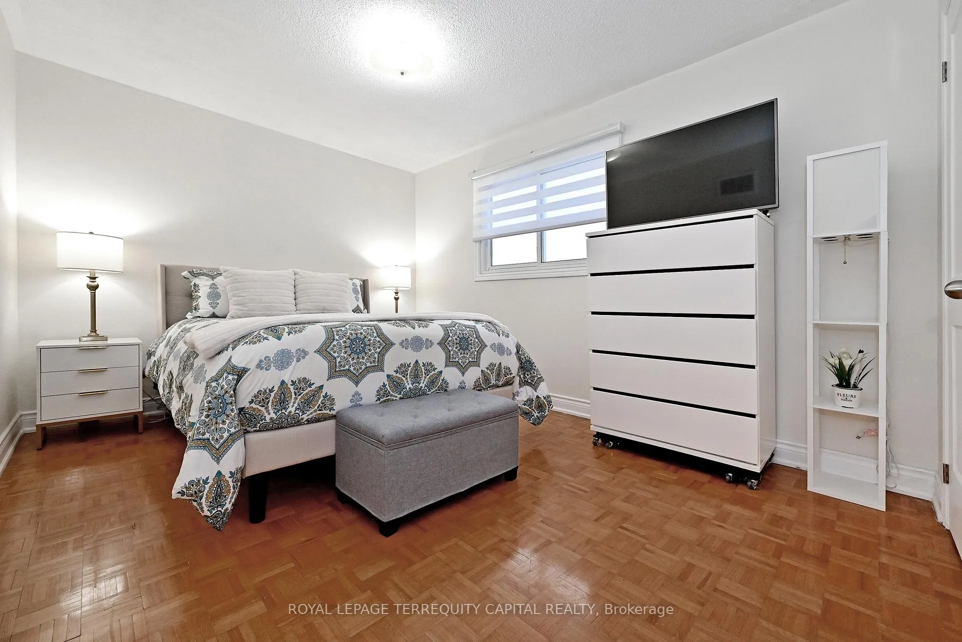 Photo 32 of 69 Wade Gate, Vaughan, Brownridge — HOMEH