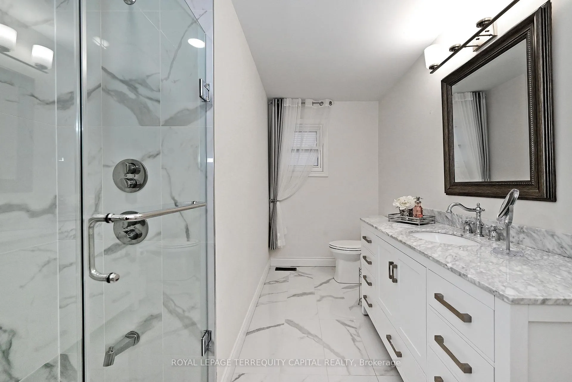 Photo 35 of 69 Wade Gate, Vaughan, Brownridge — HOMEH