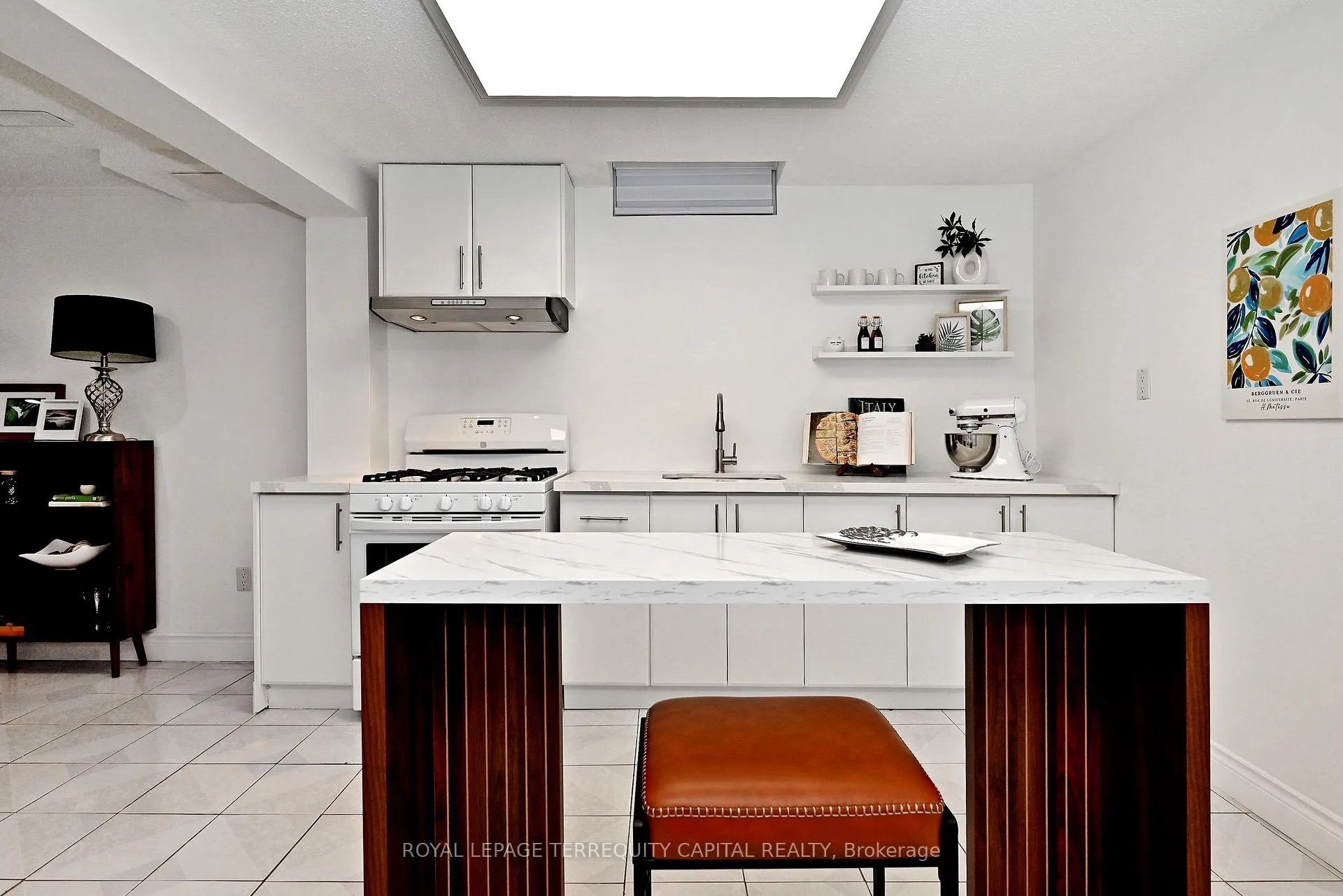 Photo 40 of 69 Wade Gate, Vaughan, Brownridge — HOMEH