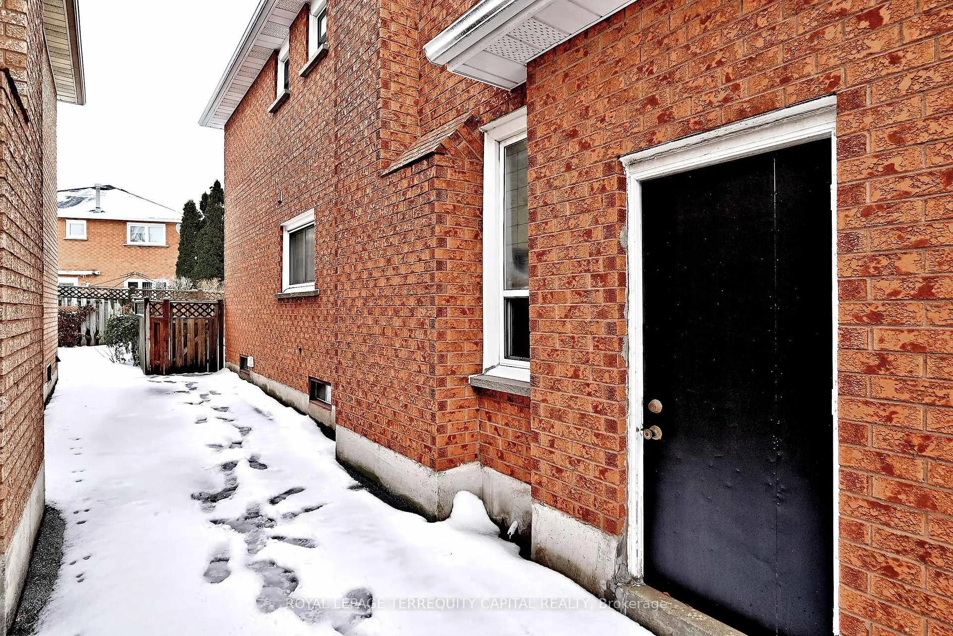 Photo 44 of 69 Wade Gate, Vaughan, Brownridge — HOMEH