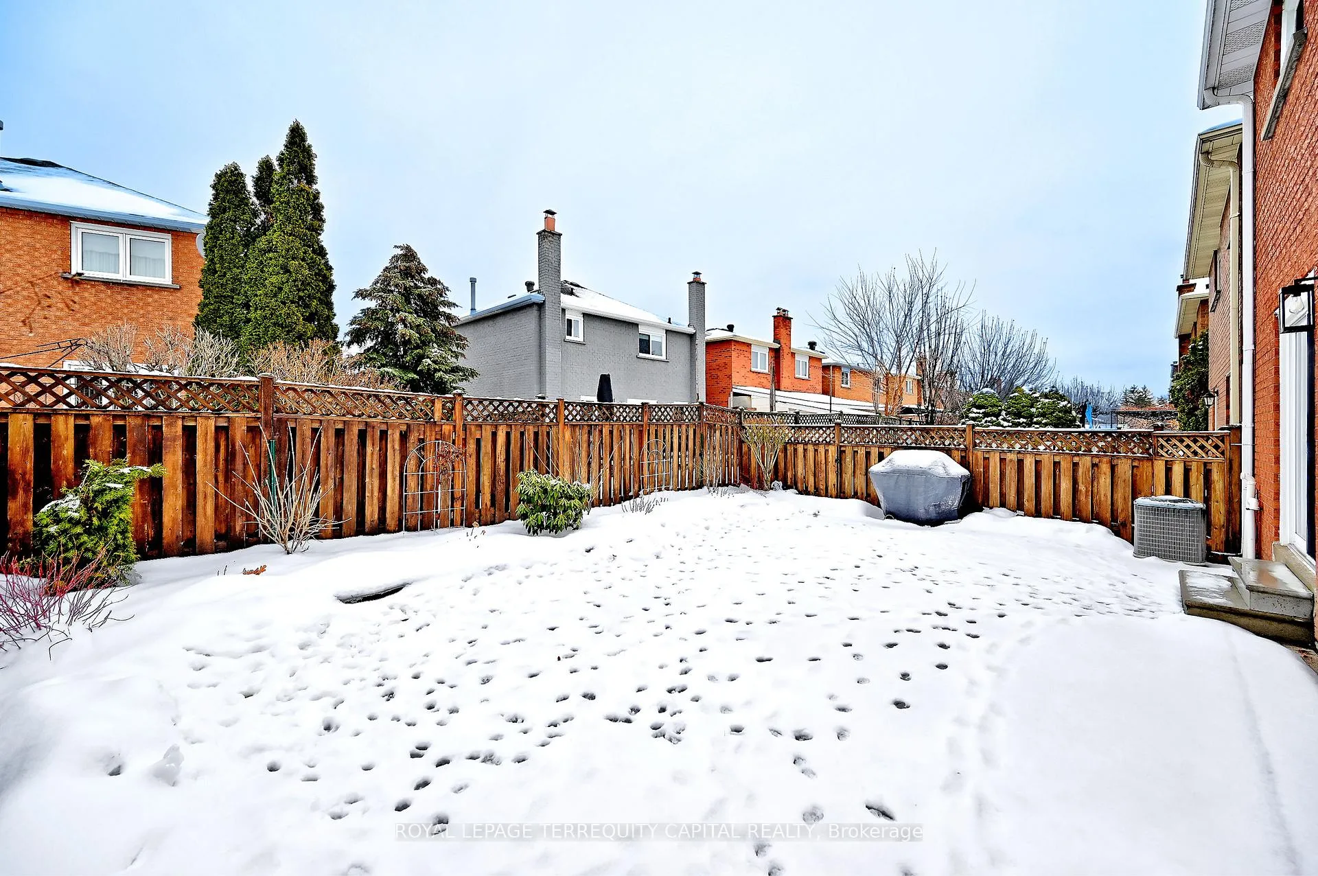 Photo 45 of 69 Wade Gate, Vaughan, Brownridge — HOMEH