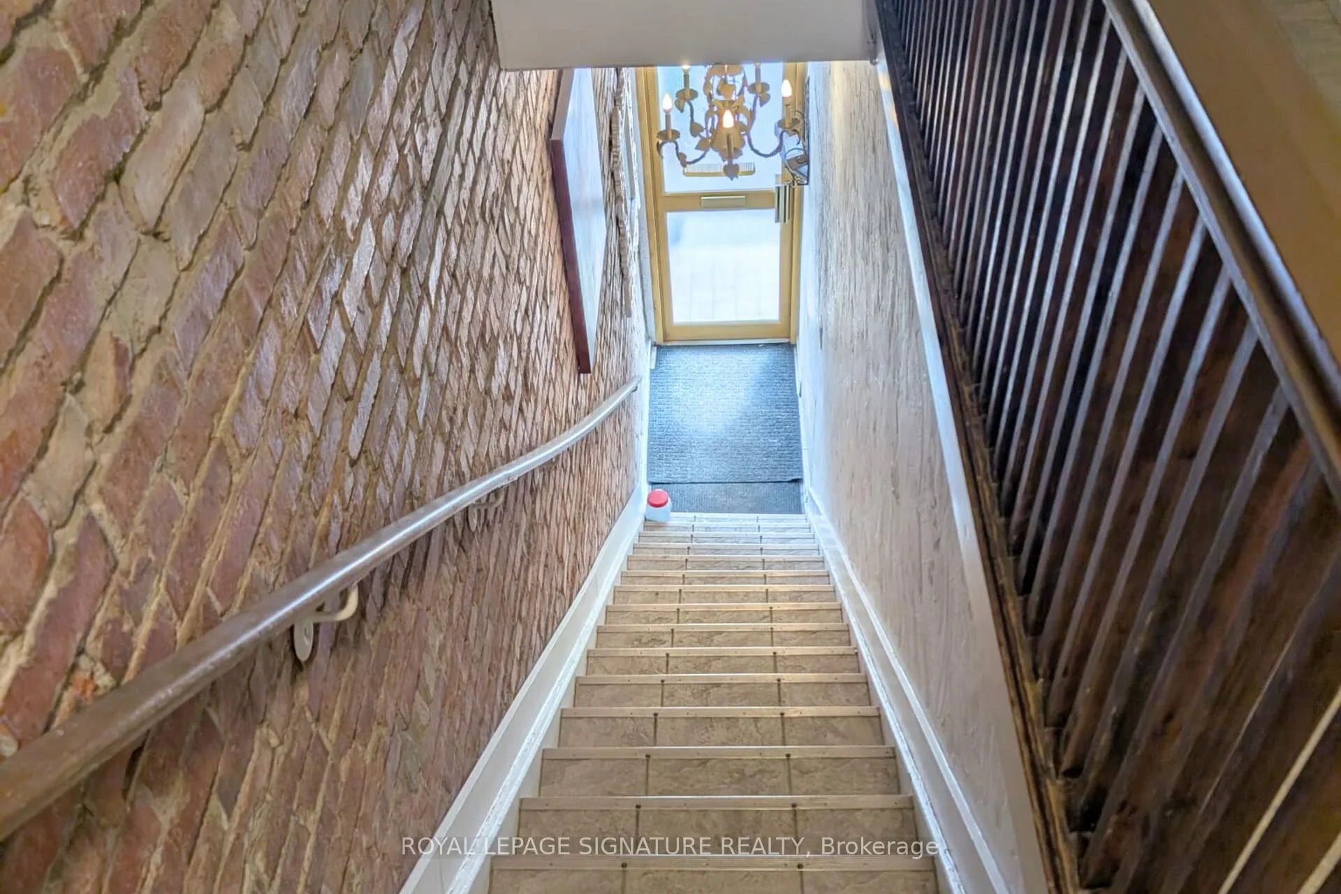 Photo 2 of Unit 3rd Floor, 784 College Street, Toronto, Palmerston-Little Italy — HOMEH