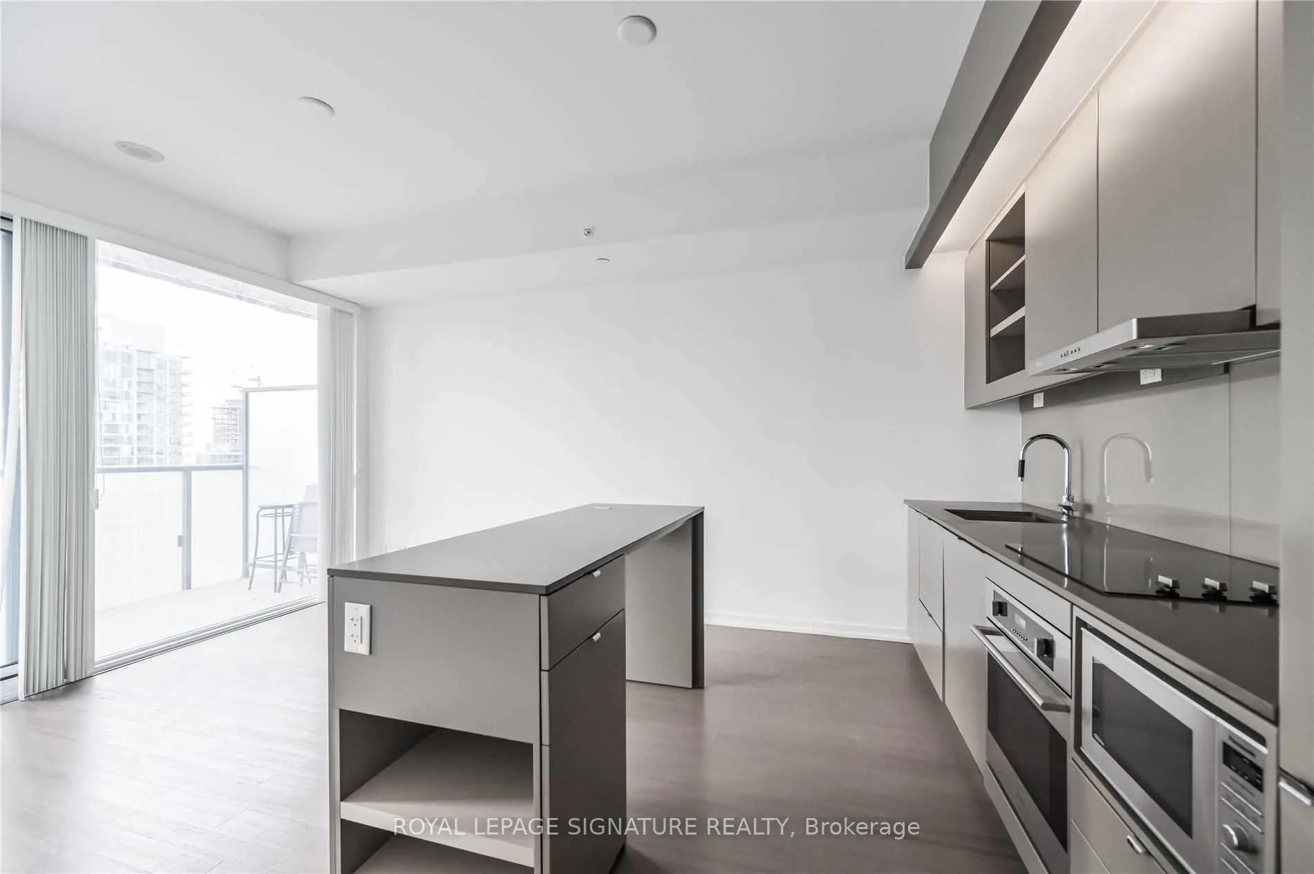 Photo 1 of Unit 2007, 101 Peter Street, Toronto, Waterfront Communities — HOMEH