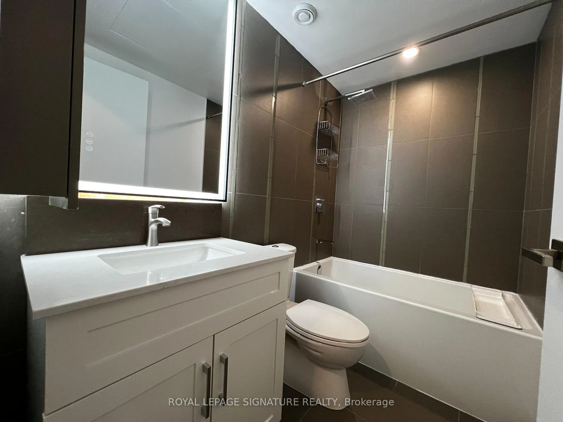 Photo 6 of Unit 2007, 101 Peter Street, Toronto, Waterfront Communities — HOMEH