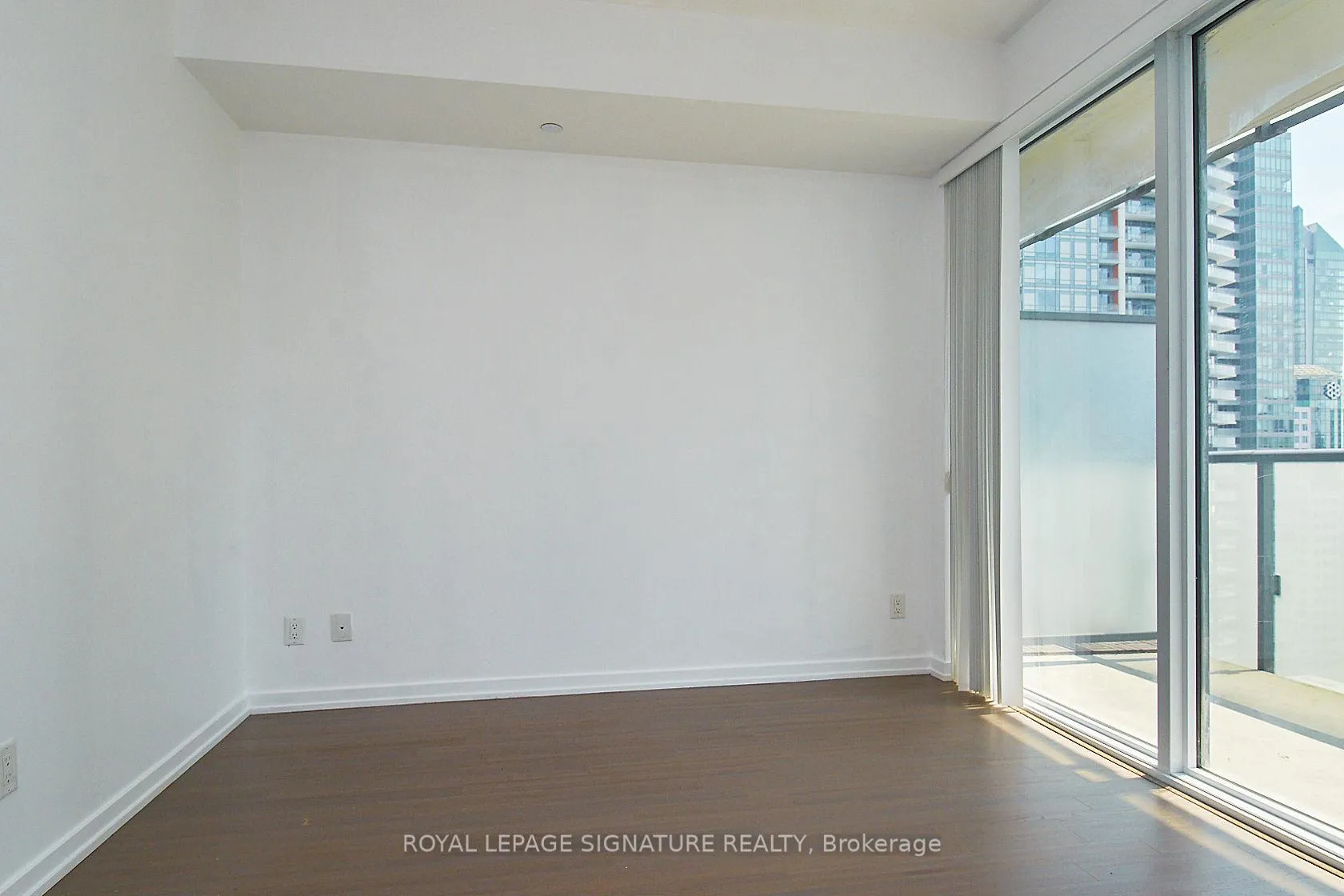 Photo 8 of Unit 2007, 101 Peter Street, Toronto, Waterfront Communities — HOMEH