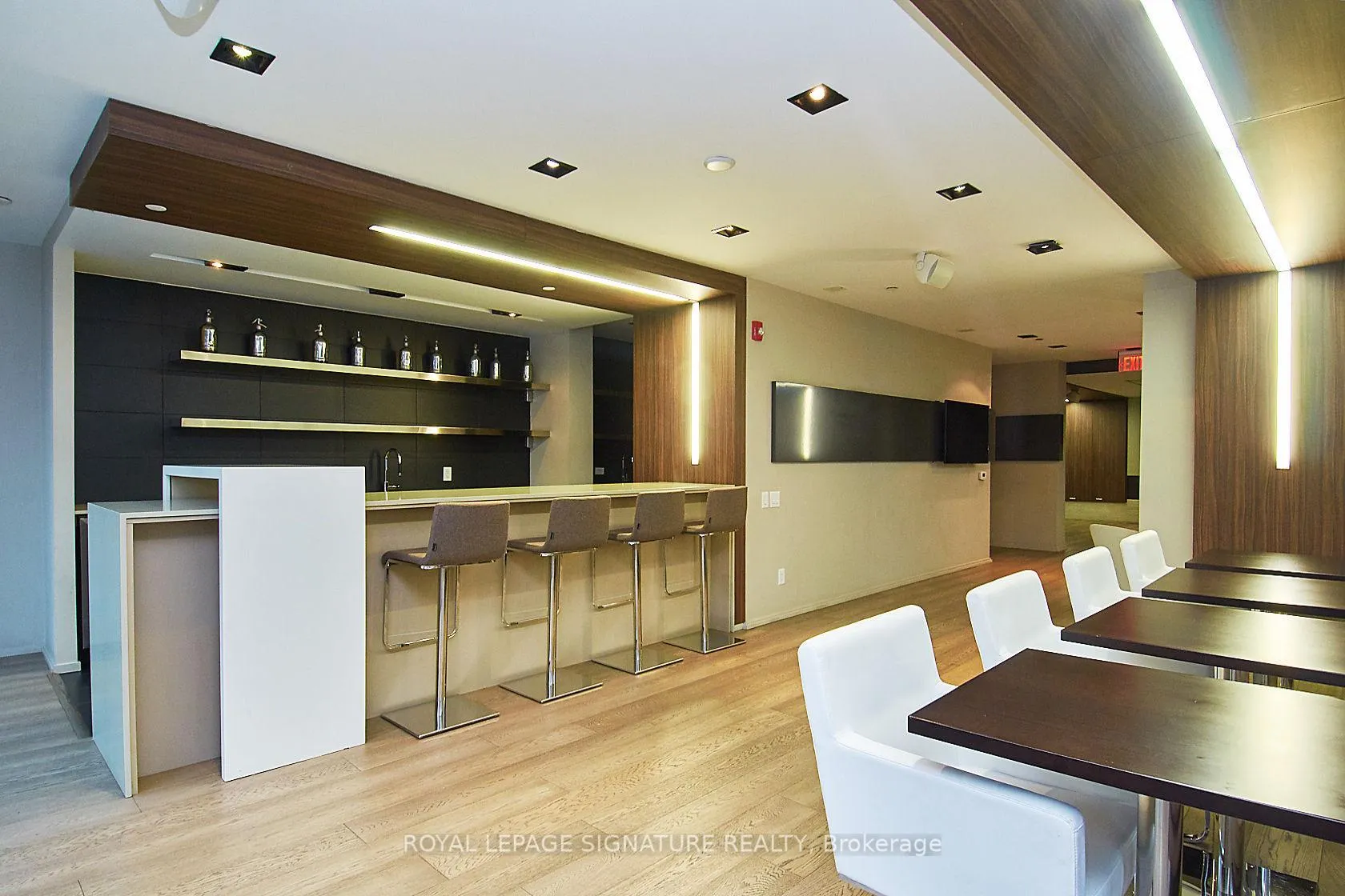 Photo 17 of Unit 2007, 101 Peter Street, Toronto, Waterfront Communities — HOMEH