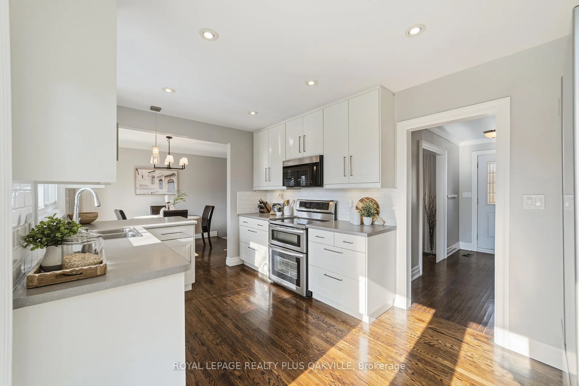 Photo 10 of 5210 Meadowhill Road, Burlington, Appleby — HOMEH