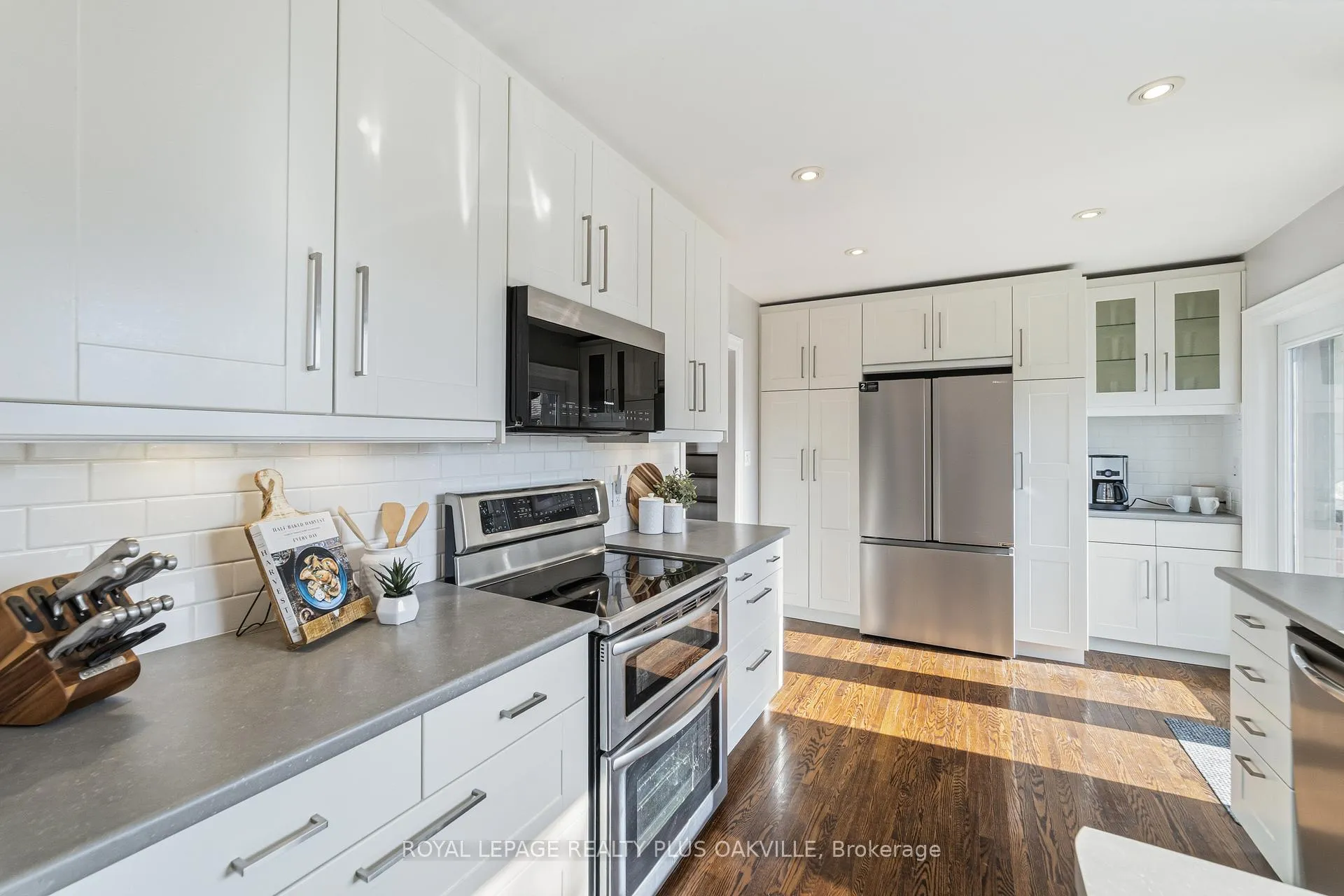 Photo 12 of 5210 Meadowhill Road, Burlington, Appleby — HOMEH