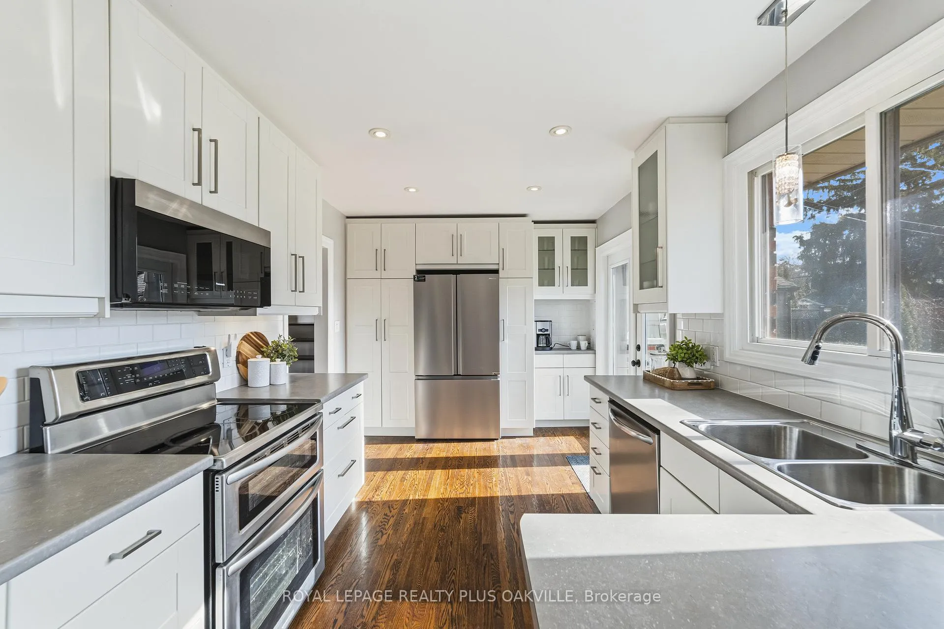 Photo 13 of 5210 Meadowhill Road, Burlington, Appleby — HOMEH