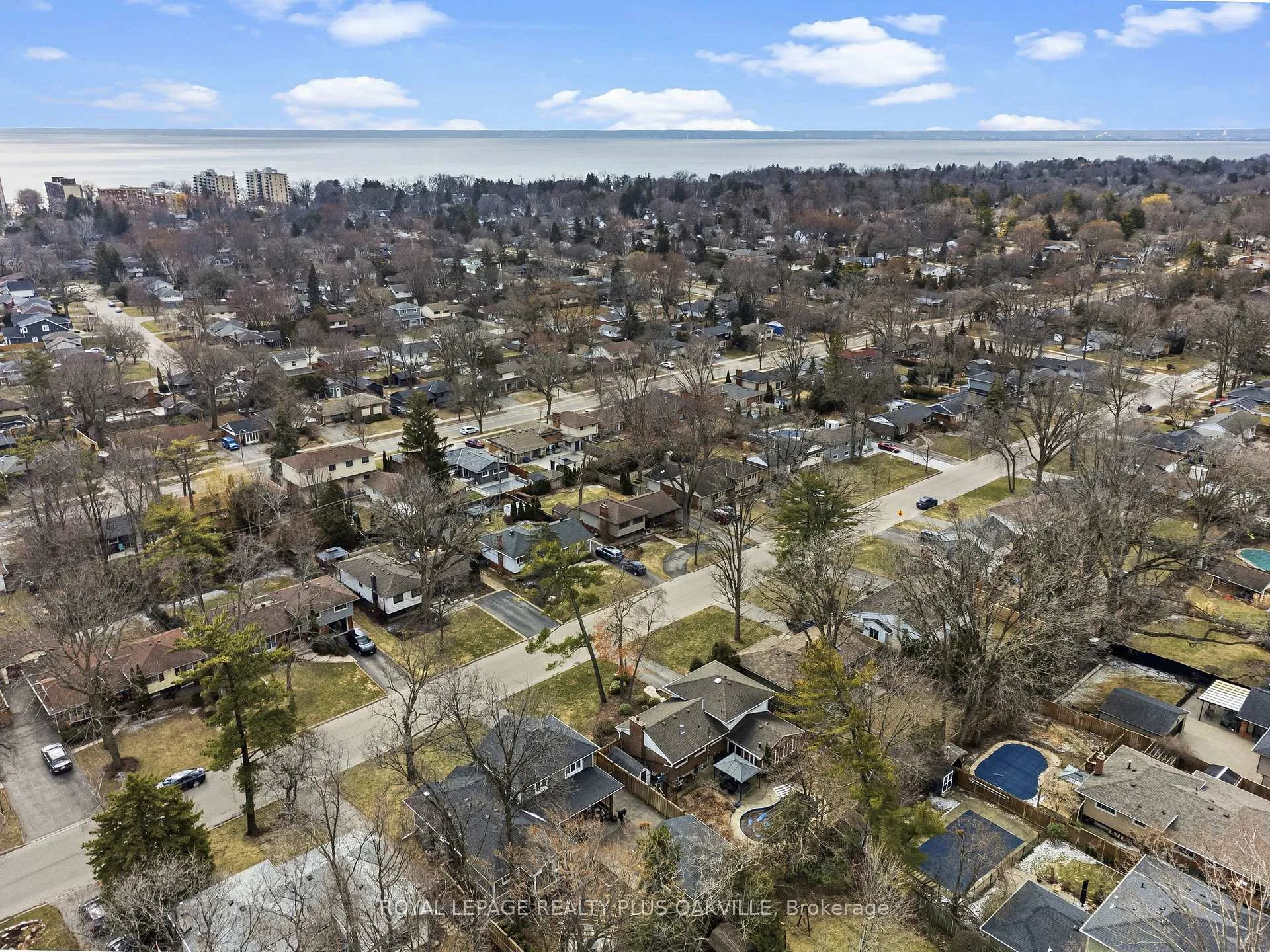 Photo 43 of 5210 Meadowhill Road, Burlington, Appleby — HOMEH