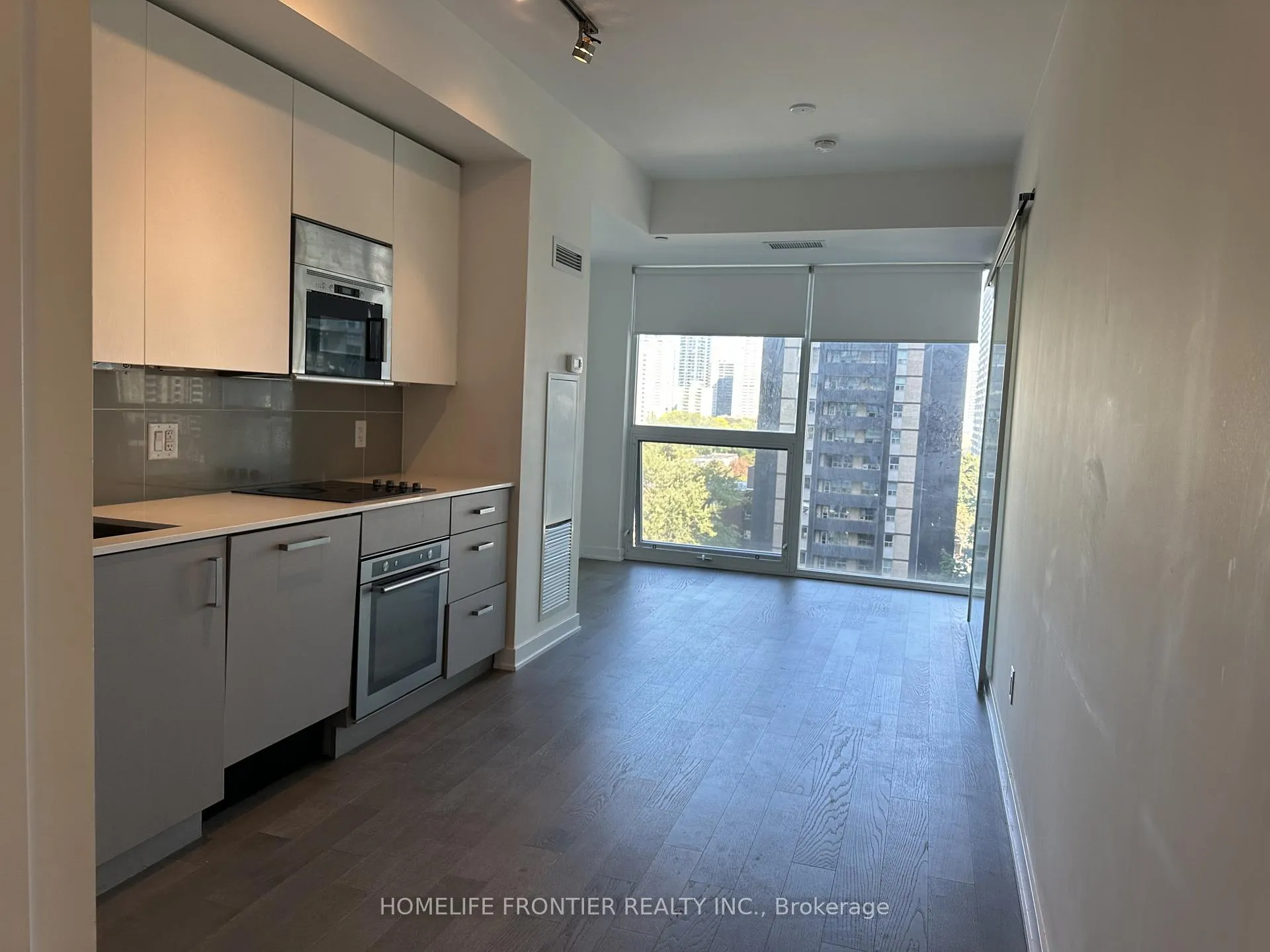 Photo 3 of Unit 907, 17 Dundonald Street, Toronto, Church-Yonge Corridor — HOMEH