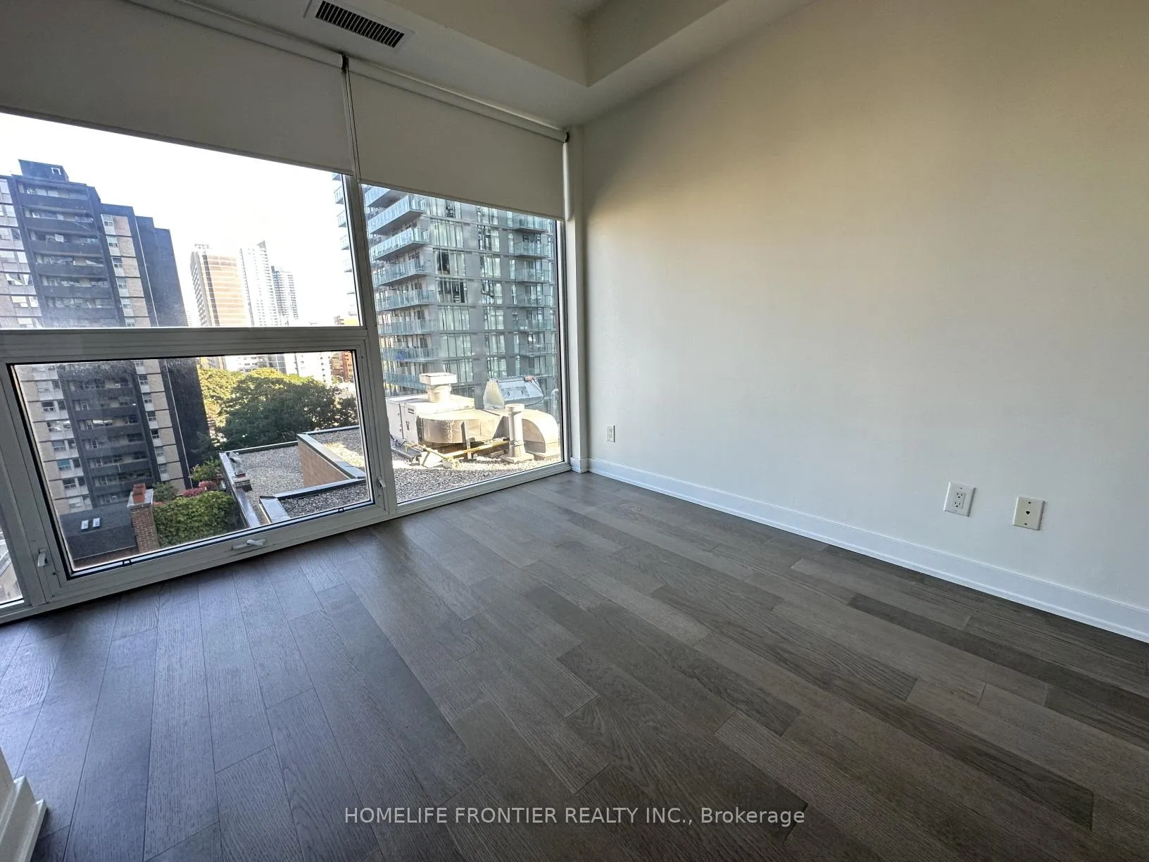 Photo 5 of Unit 907, 17 Dundonald Street, Toronto, Church-Yonge Corridor — HOMEH