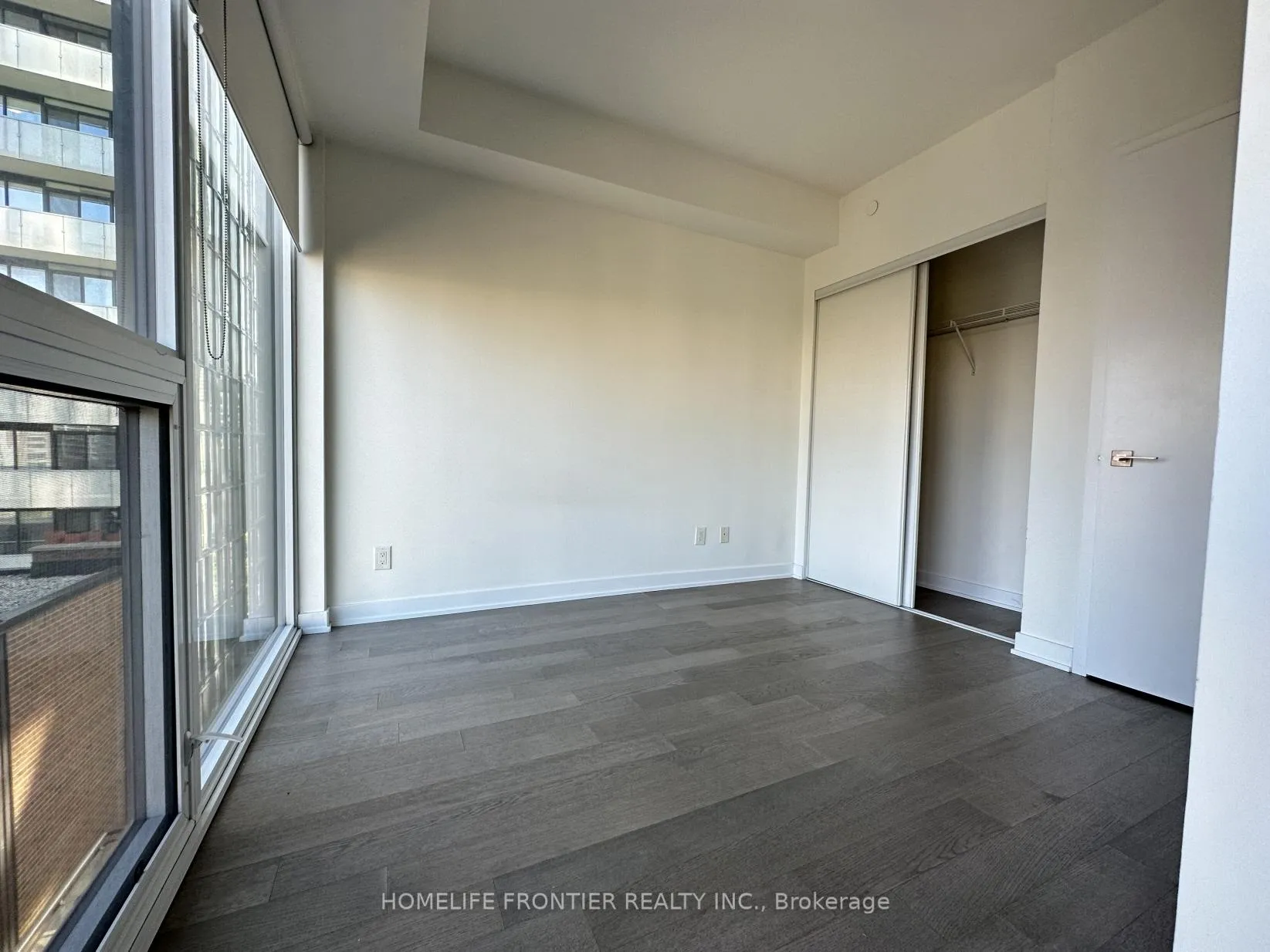 Photo 6 of Unit 907, 17 Dundonald Street, Toronto, Church-Yonge Corridor — HOMEH