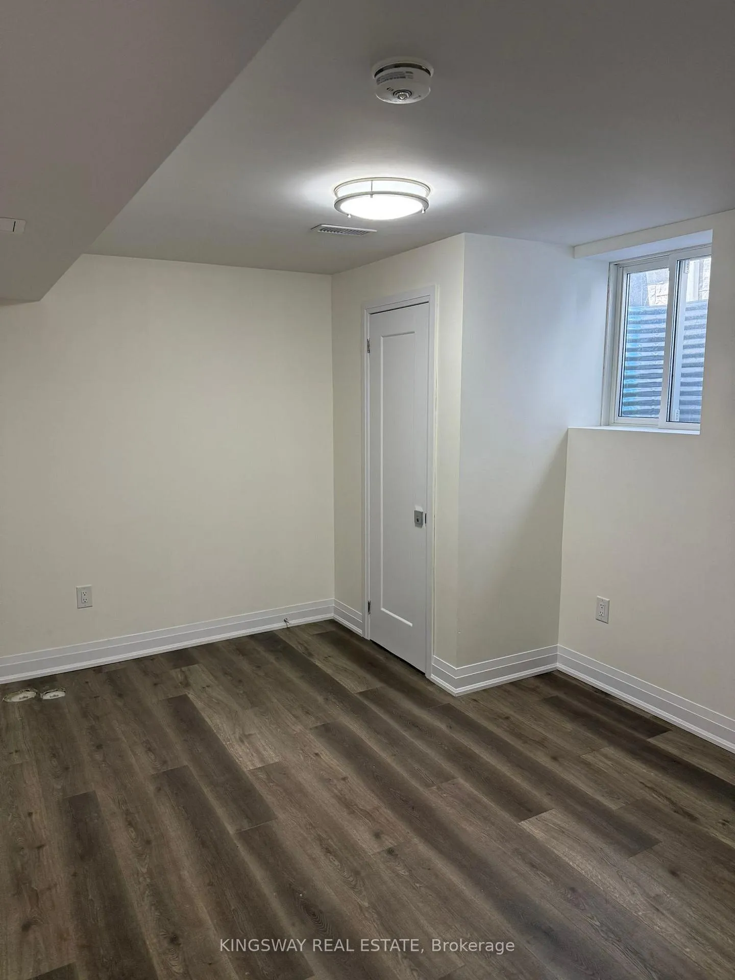 Photo 6 of 2111 Wilson Street, Innisfil, Alcona — HOMEH
