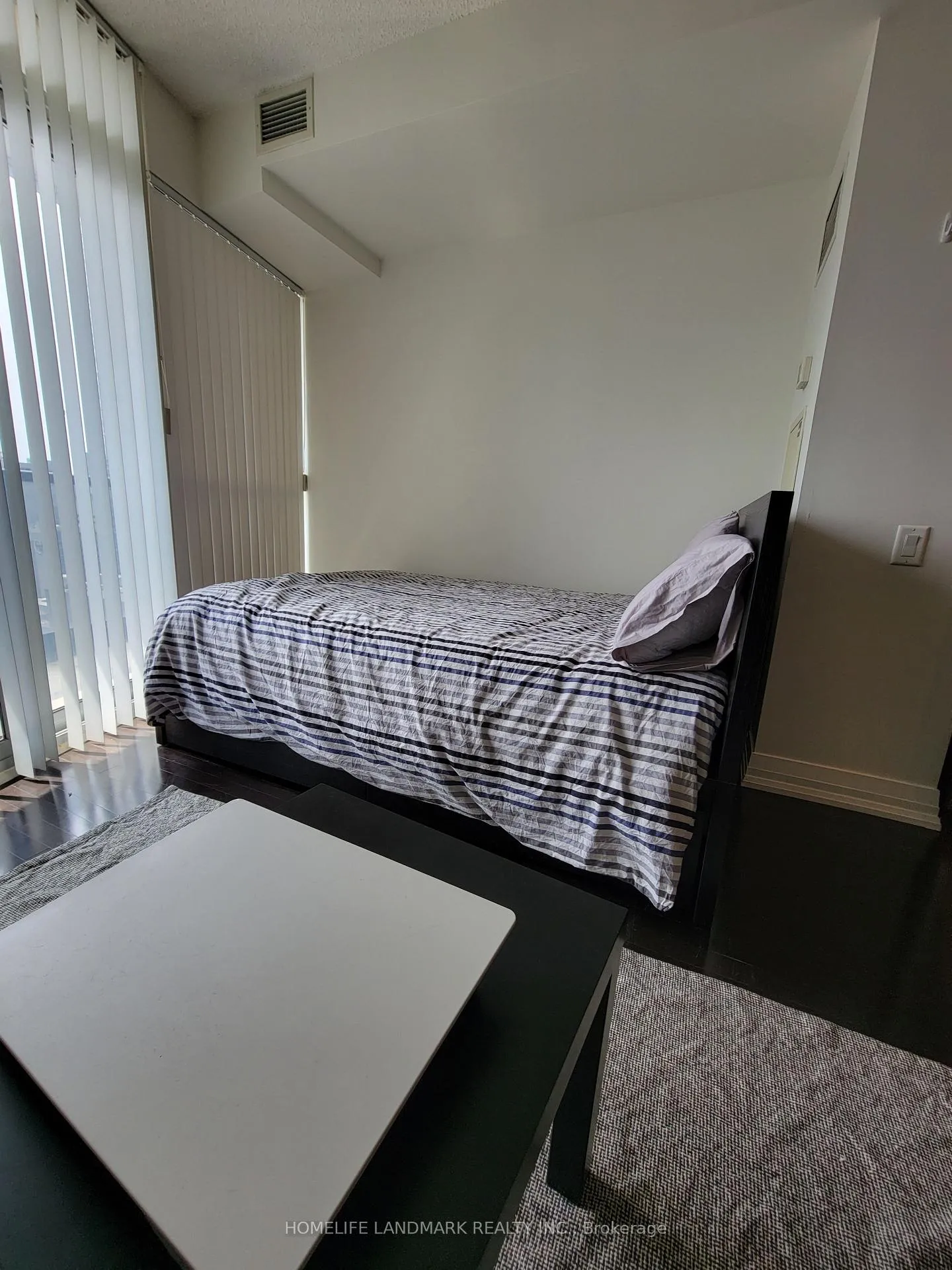 Photo 4 of Unit 1008, 21 Carlton Street, Toronto, Church-Yonge Corridor — HOMEH