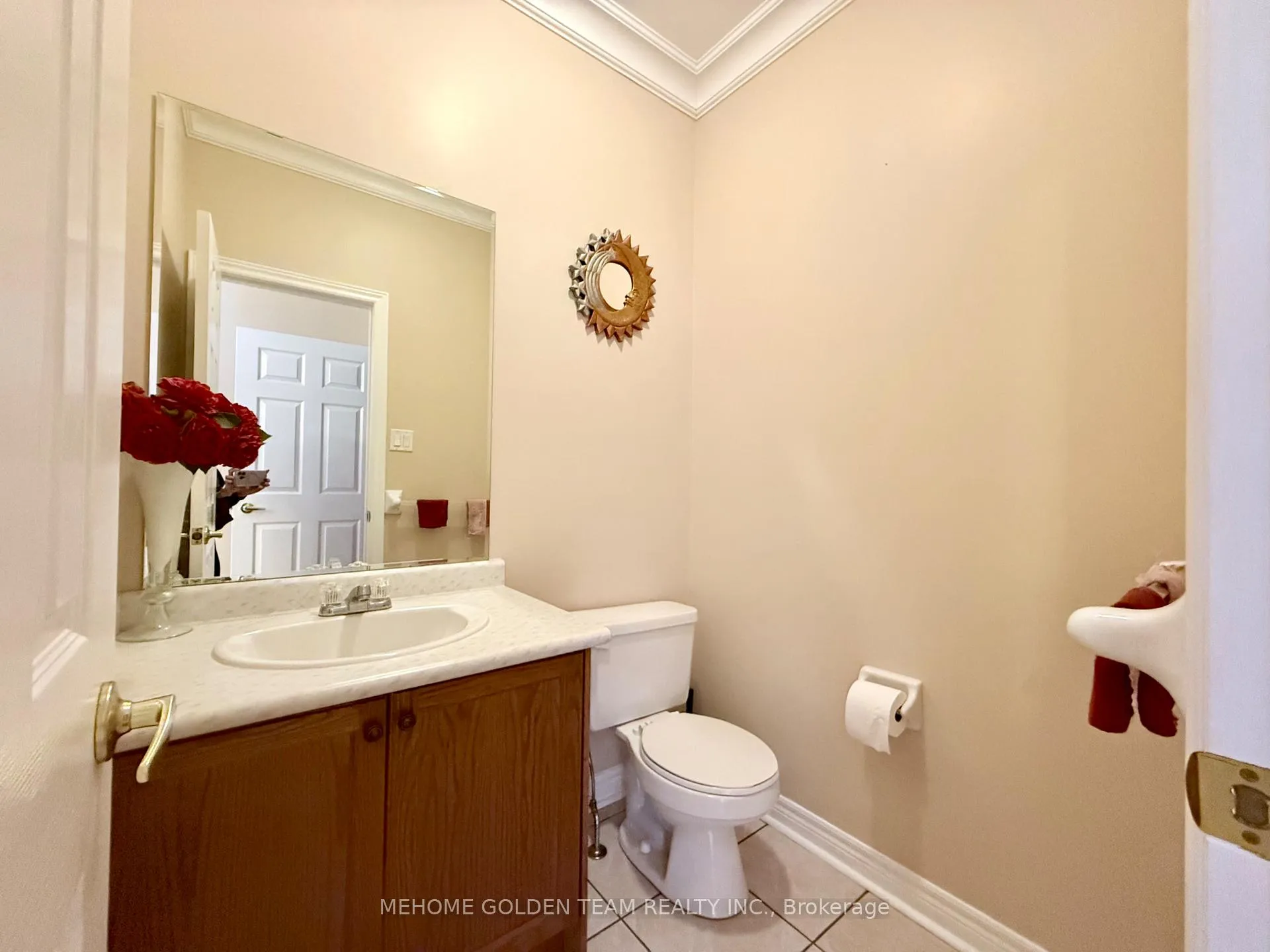 Photo 10 of 57 Ten Oaks Boulevard, Vaughan, Patterson — HOMEH