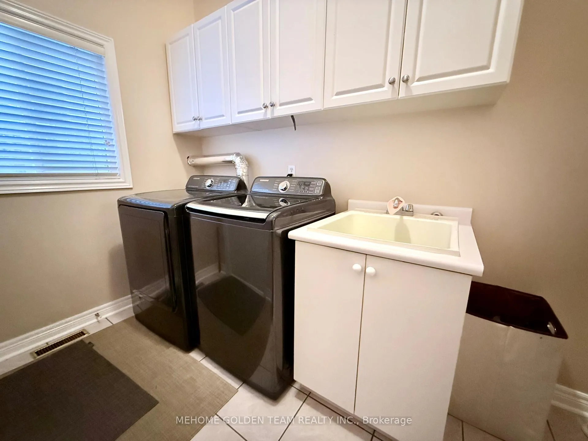 Photo 11 of 57 Ten Oaks Boulevard, Vaughan, Patterson — HOMEH