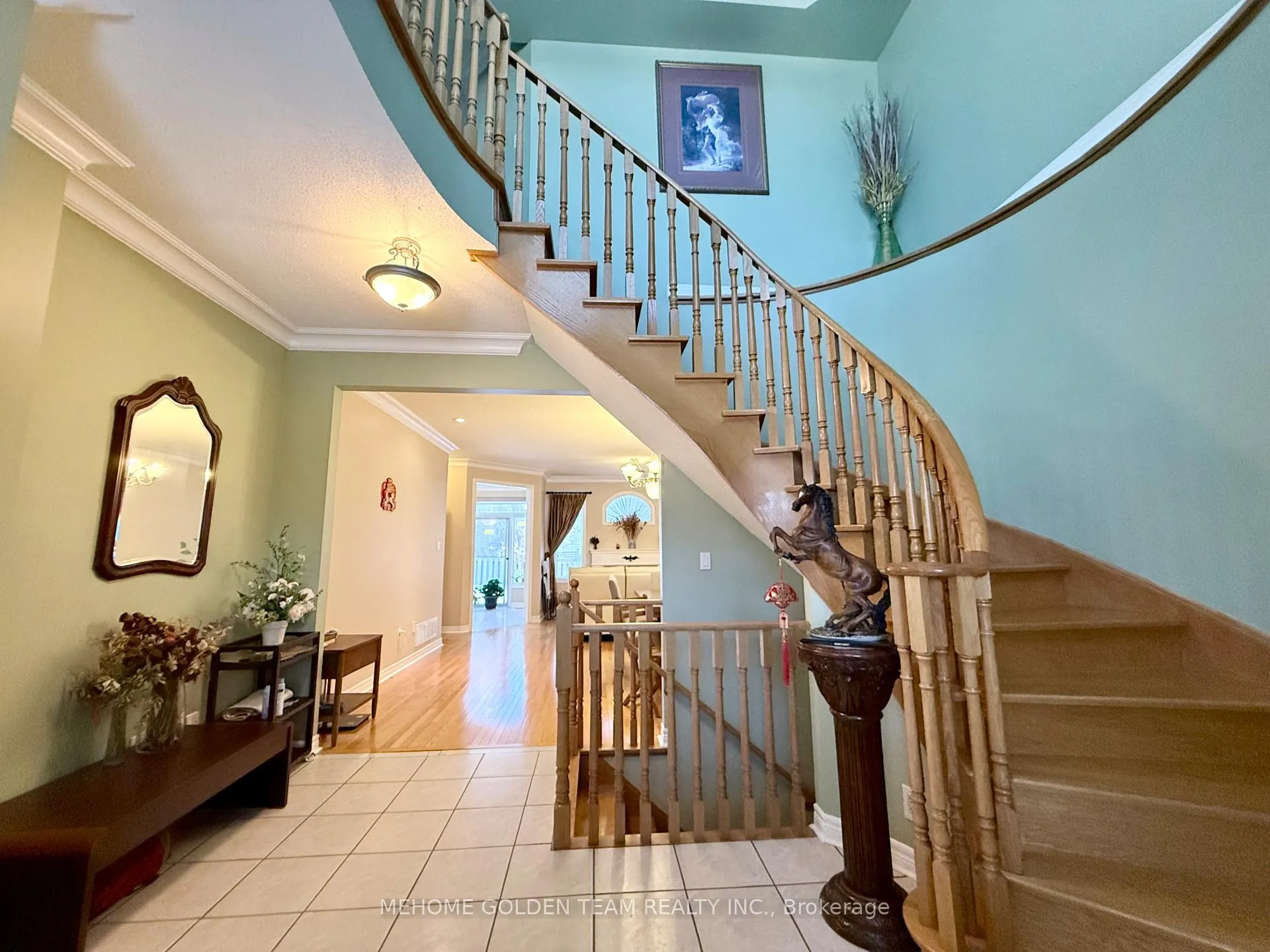 Photo 12 of 57 Ten Oaks Boulevard, Vaughan, Patterson — HOMEH
