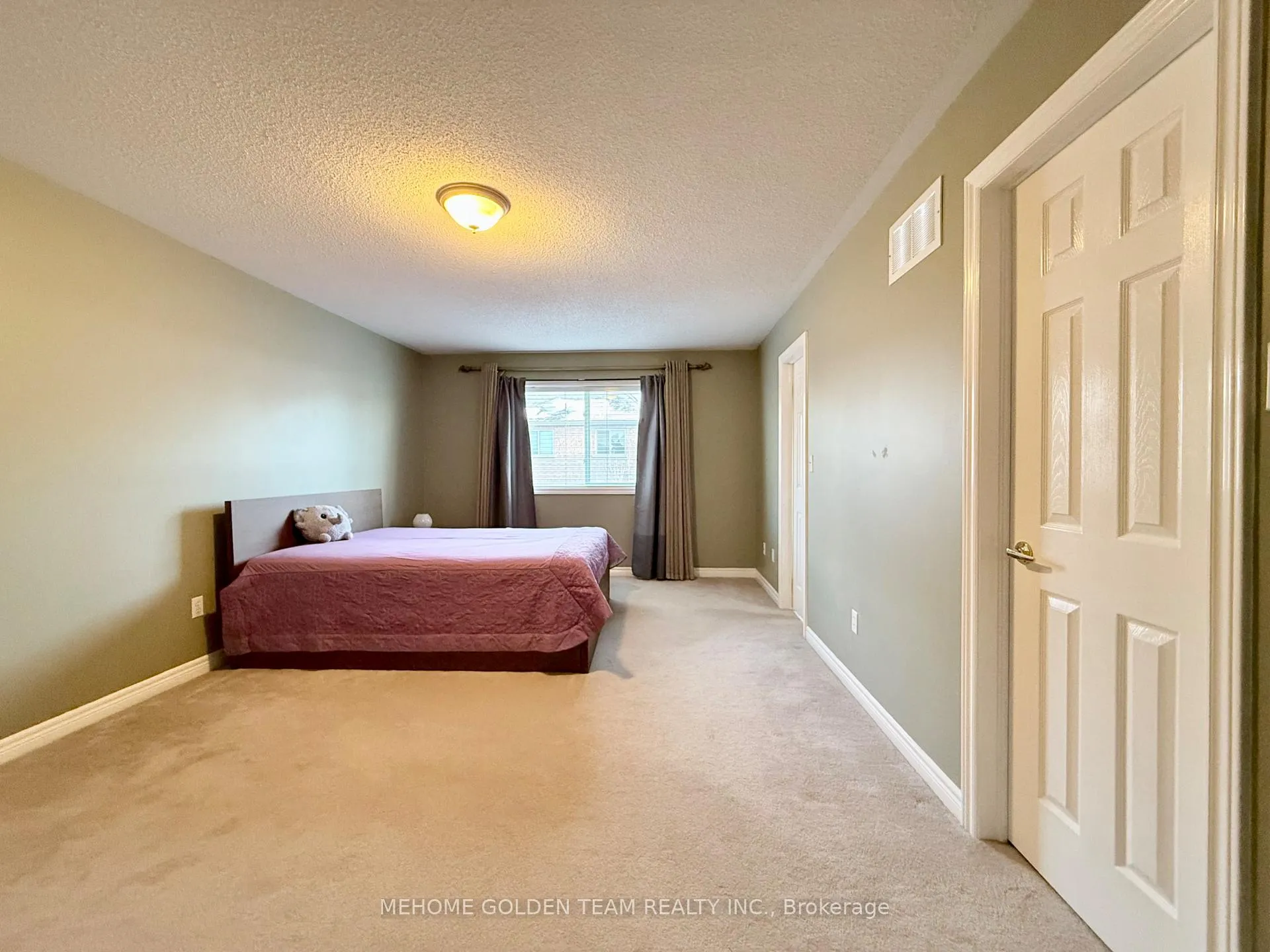 Photo 13 of 57 Ten Oaks Boulevard, Vaughan, Patterson — HOMEH