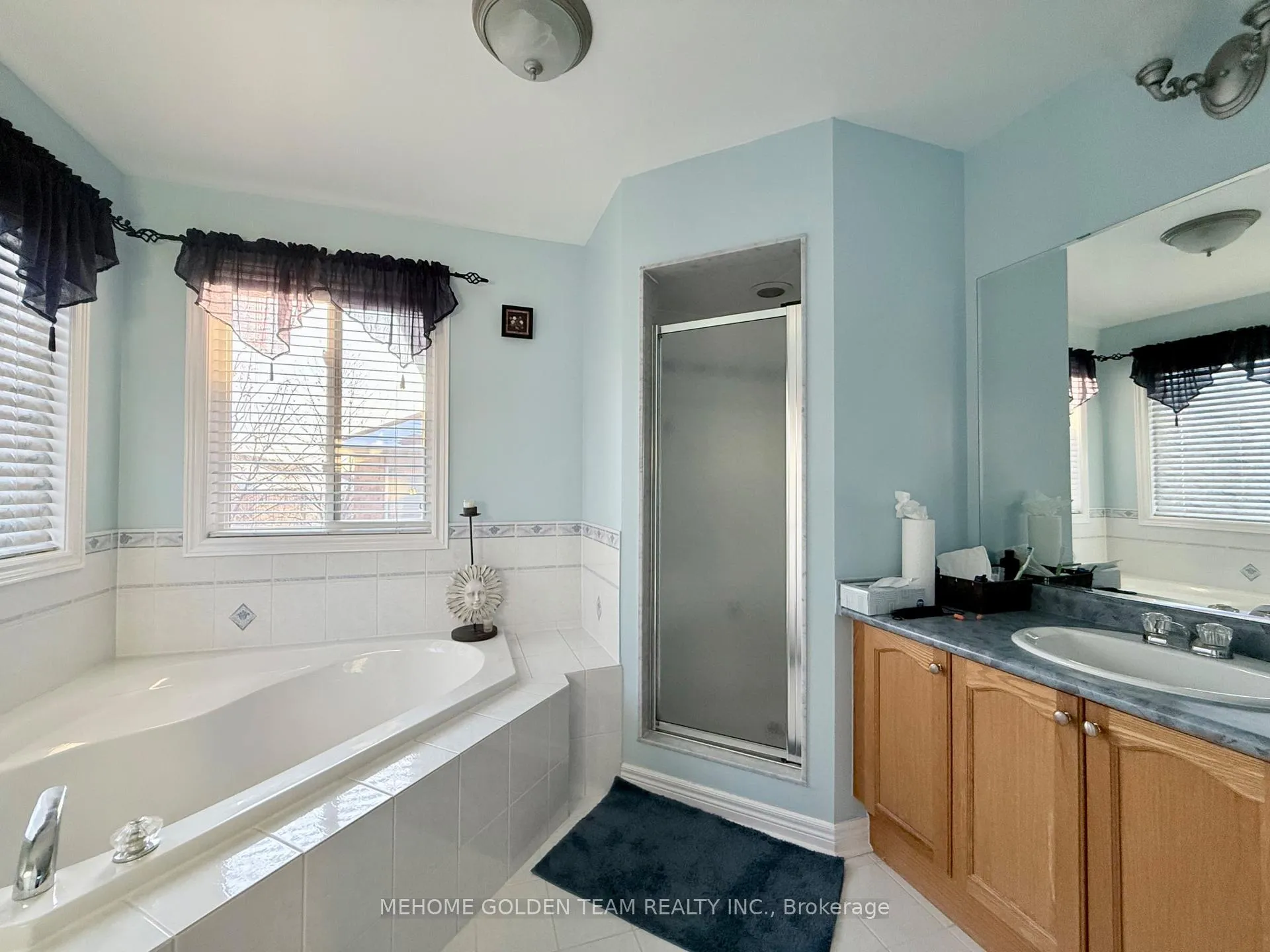 Photo 15 of 57 Ten Oaks Boulevard, Vaughan, Patterson — HOMEH