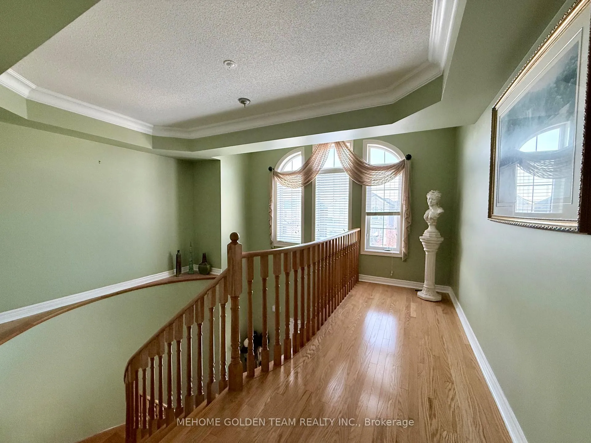Photo 22 of 57 Ten Oaks Boulevard, Vaughan, Patterson — HOMEH