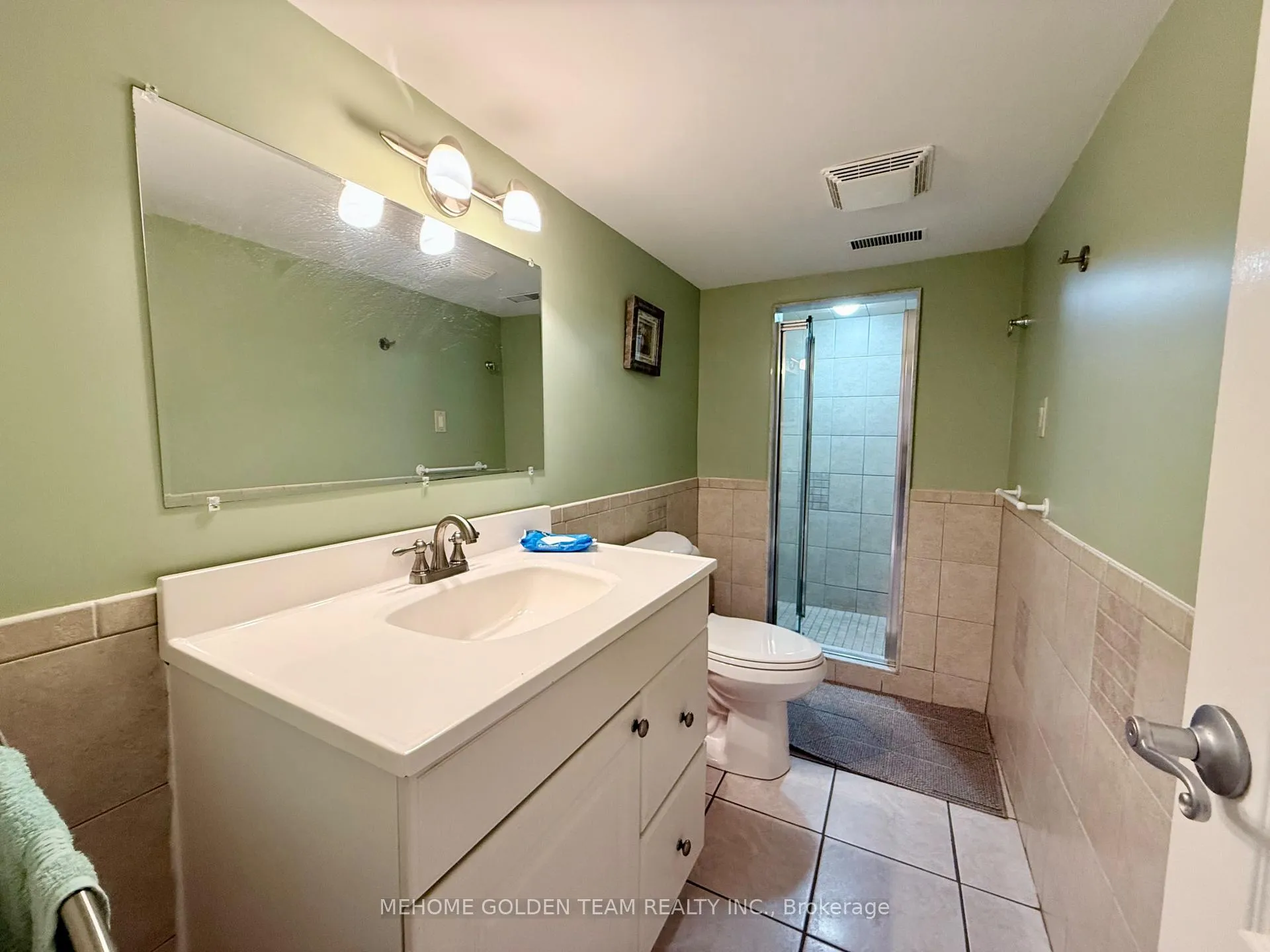 Photo 24 of 57 Ten Oaks Boulevard, Vaughan, Patterson — HOMEH