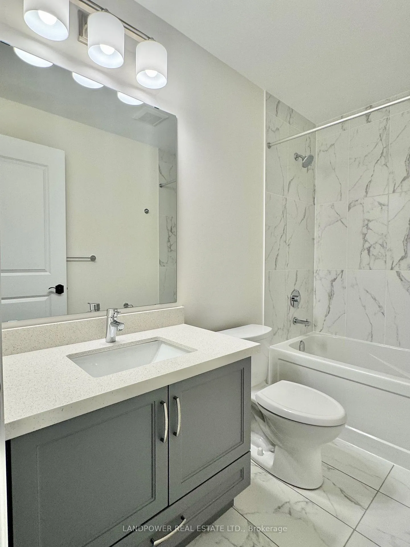 Photo 23 of 4181 Major Mackenzie Drive E, Markham, Angus Glen — HOMEH