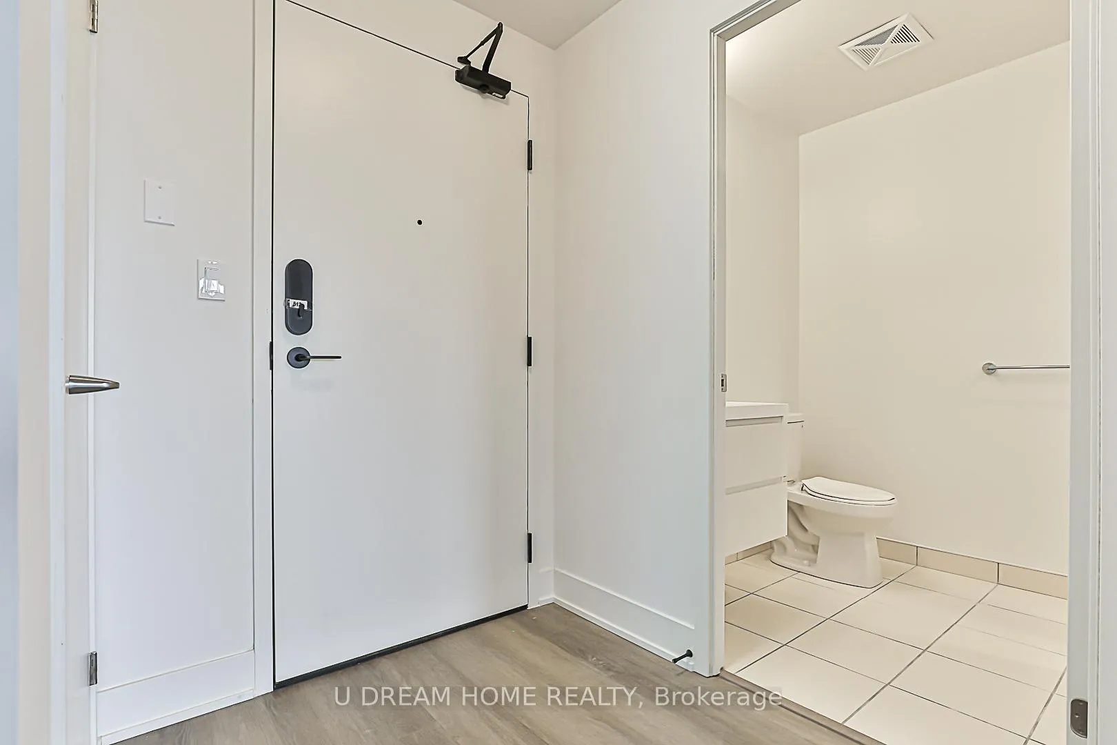 Photo 4 of Unit 512, 38 Andre De Grasse Street, Markham, Unionville — HOMEH