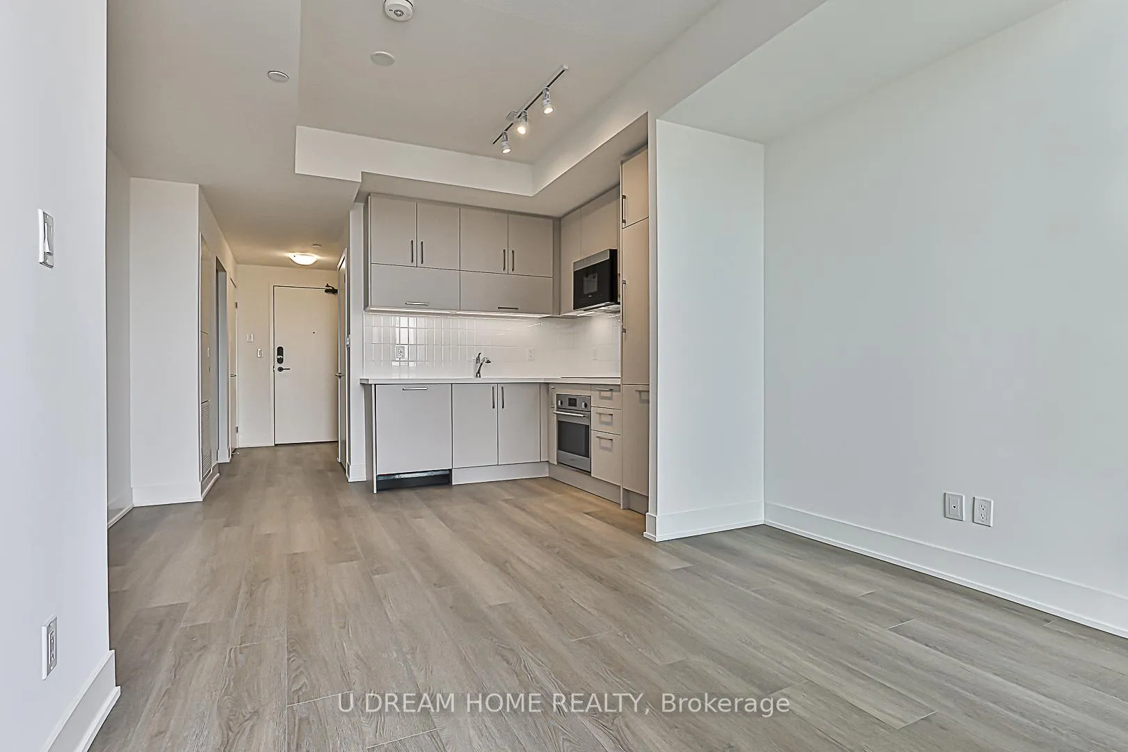 Photo 14 of Unit 512, 38 Andre De Grasse Street, Markham, Unionville — HOMEH