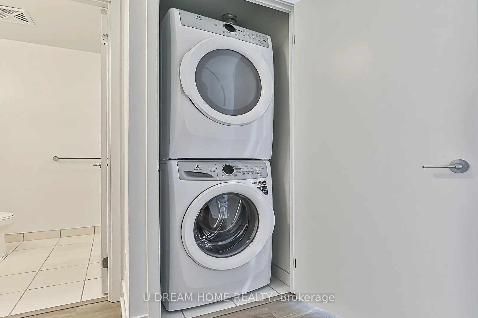 Photo 36 of Unit 512, 38 Andre De Grasse Street, Markham, Unionville — HOMEH