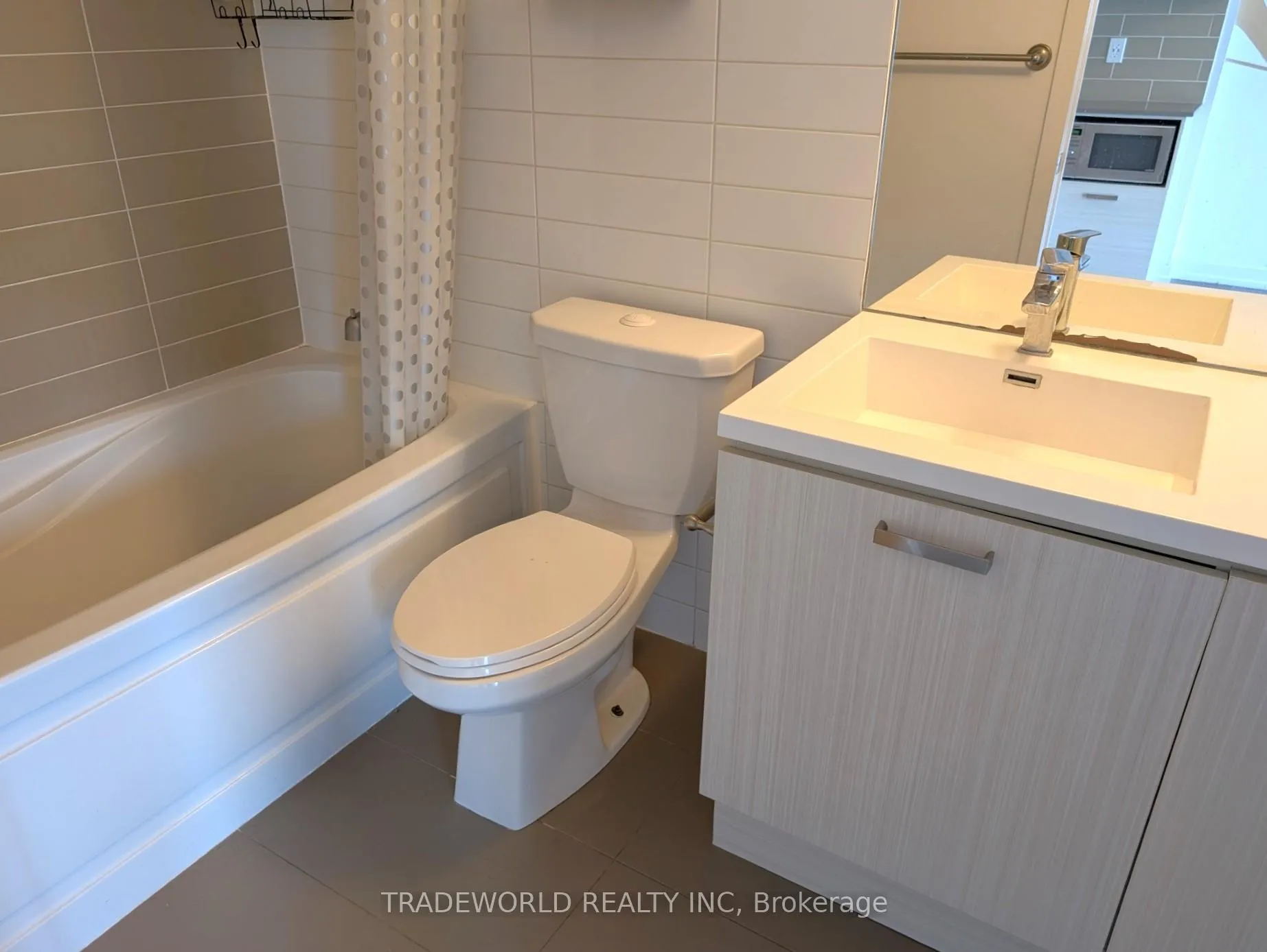 Photo 9 of Unit 1209, 125 Redpath Avenue, Toronto, Mount Pleasant West — HOMEH